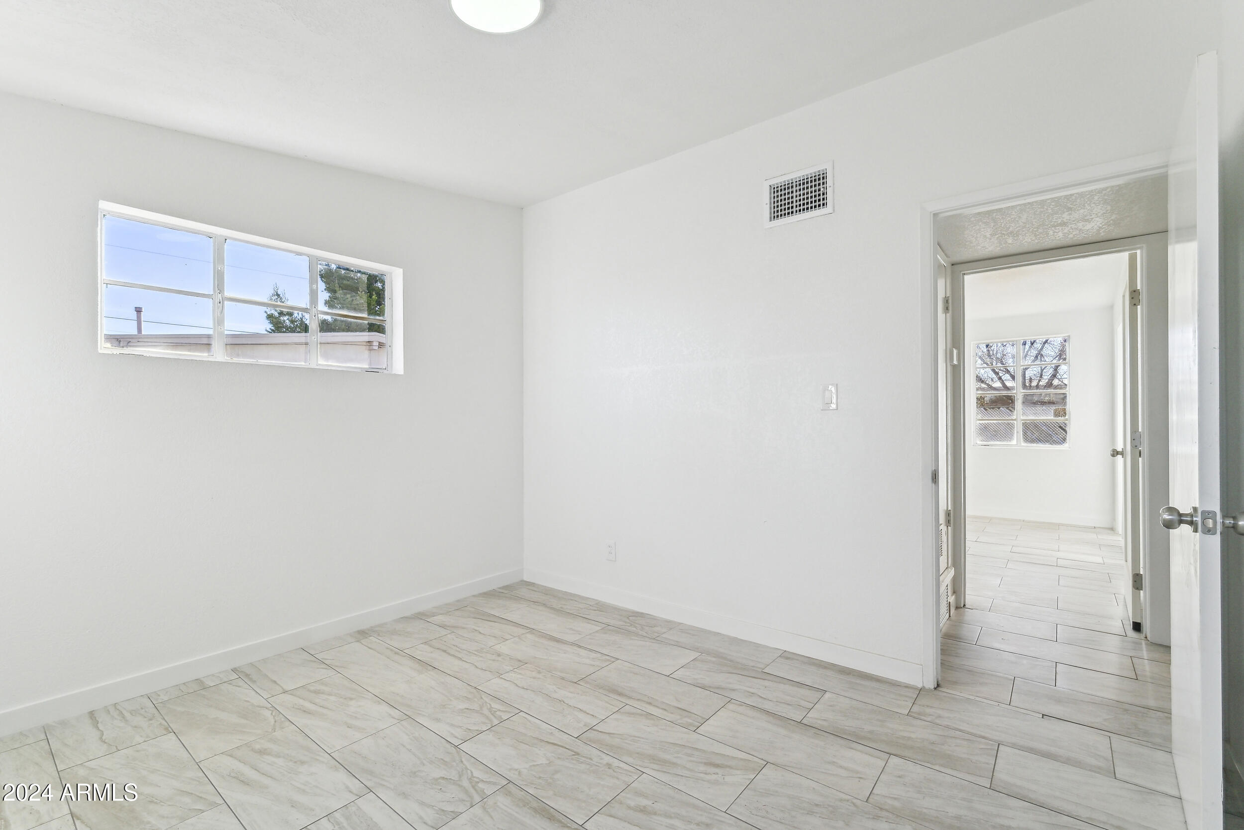 GARDEN CANYON 2 - Residential