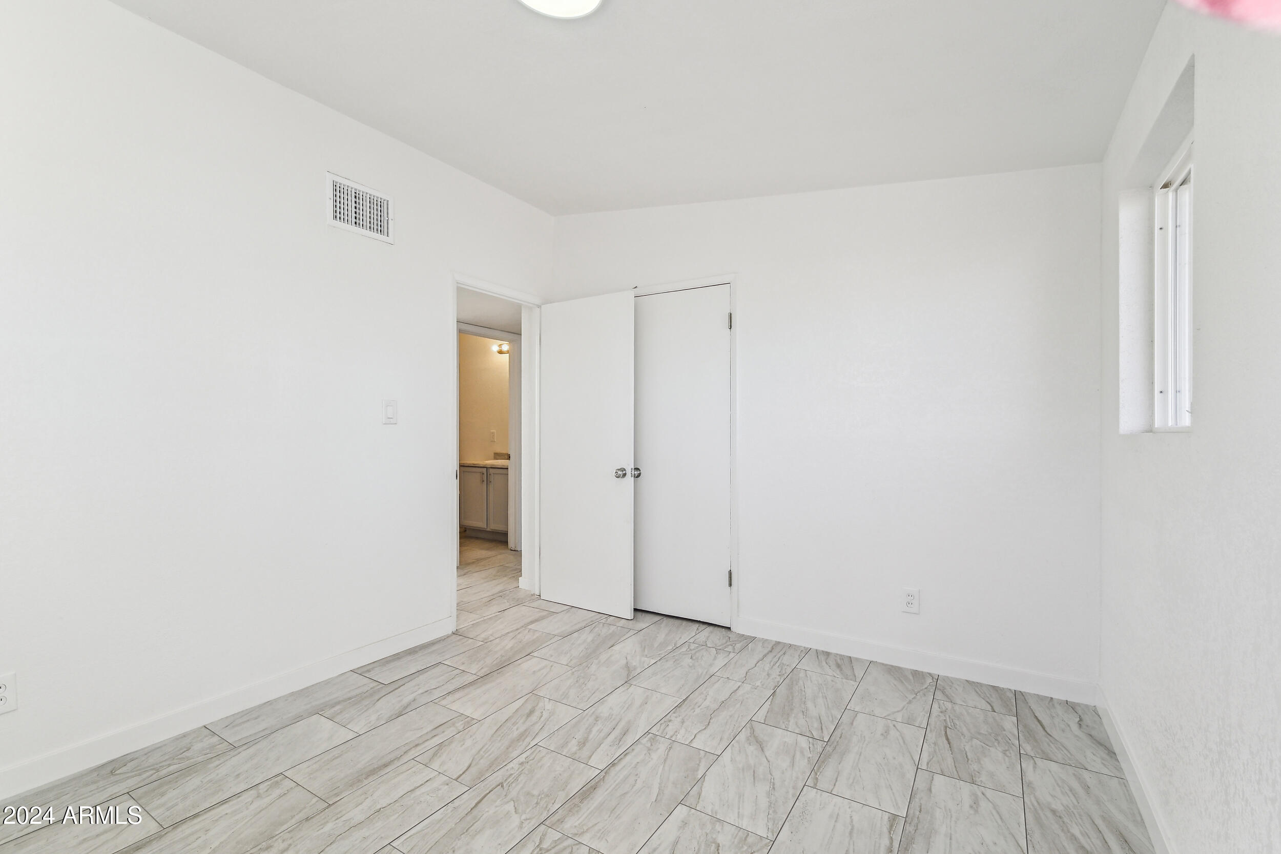 GARDEN CANYON 2 - Residential