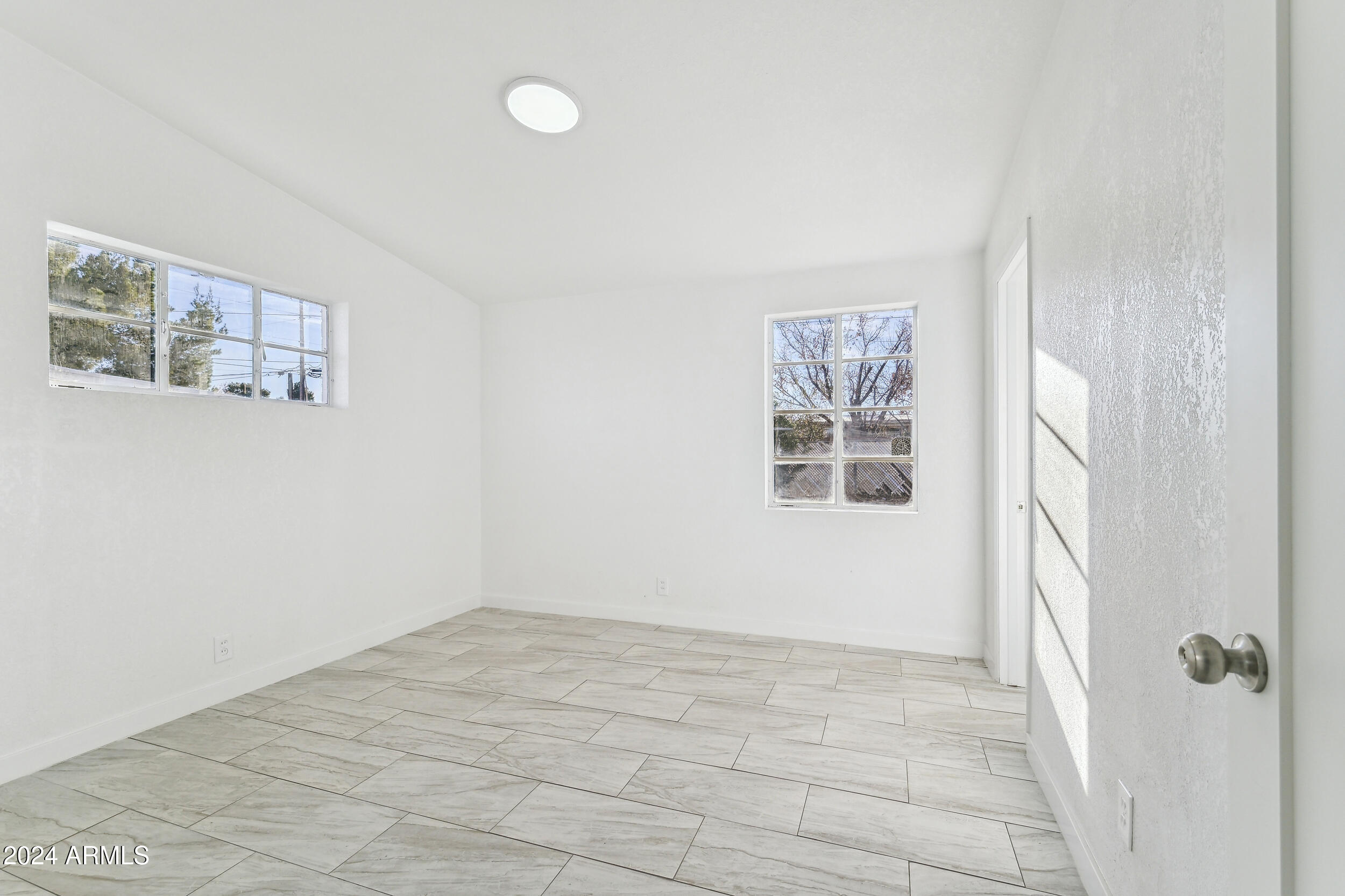 GARDEN CANYON 2 - Residential