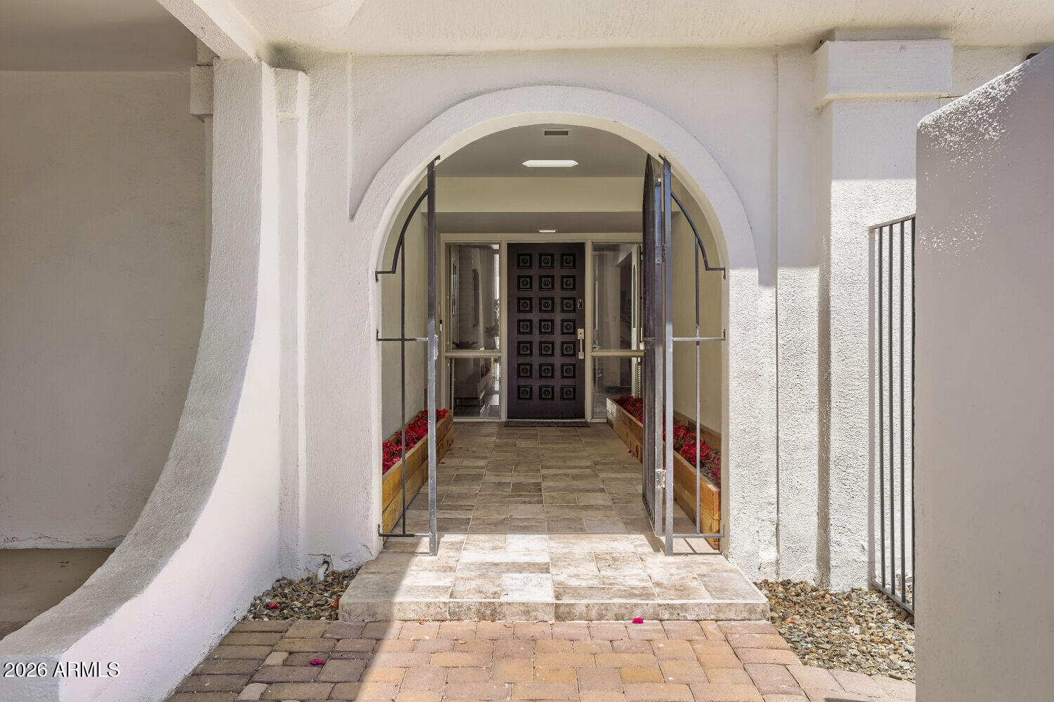 8650 E VIA DE LA ESCUELA Street