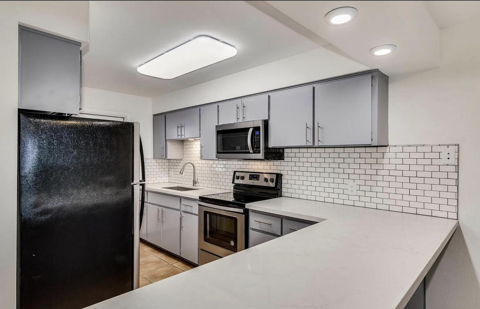 8444 E Coronado Road Apt 2