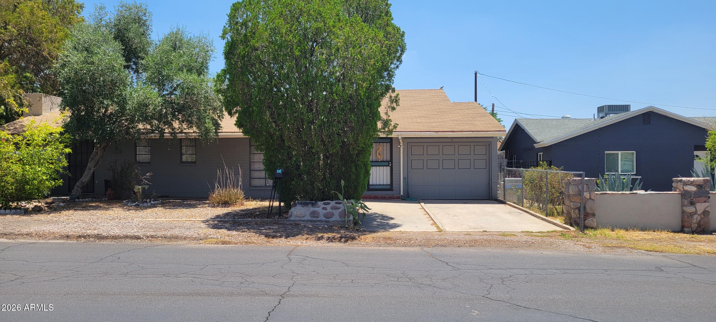 318 W Palo Verde Drive