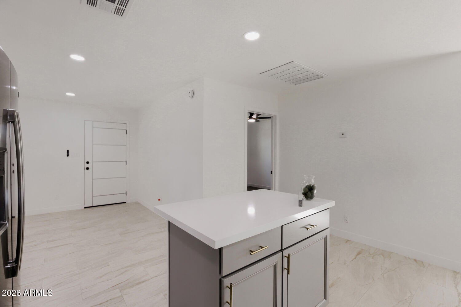 5703 W Sells Drive