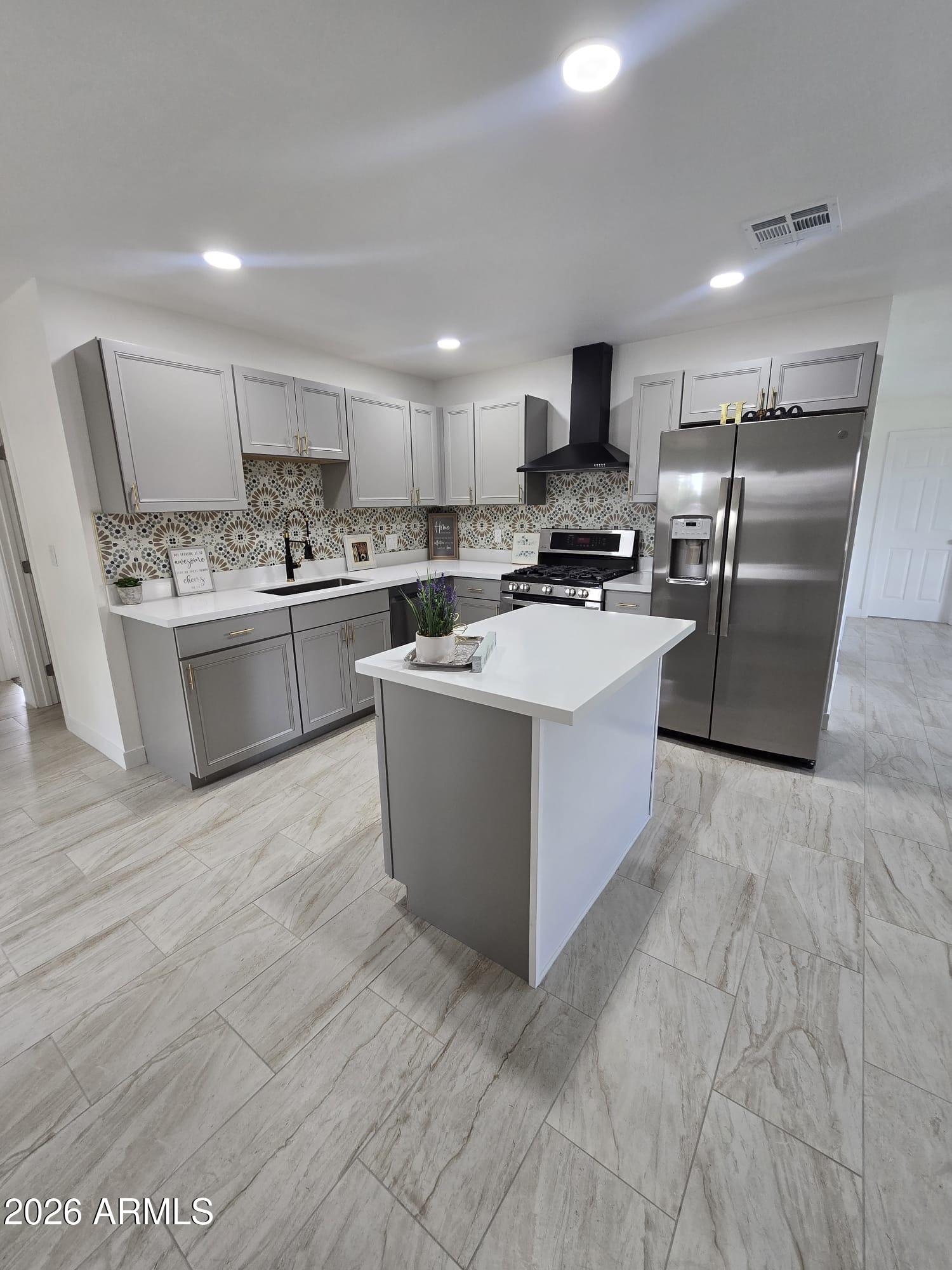 5703 W Sells Drive
