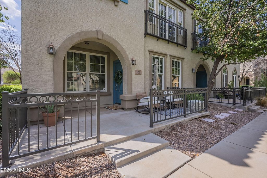 Photo of 4758 E Waterman Street #101, Gilbert, AZ 85297 (MLS # 6917959)