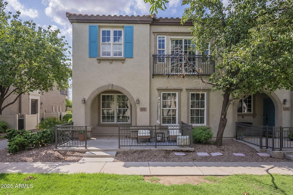 Photo of 4758 E Waterman Street #101, Gilbert, AZ 85297 (MLS # 6917959)