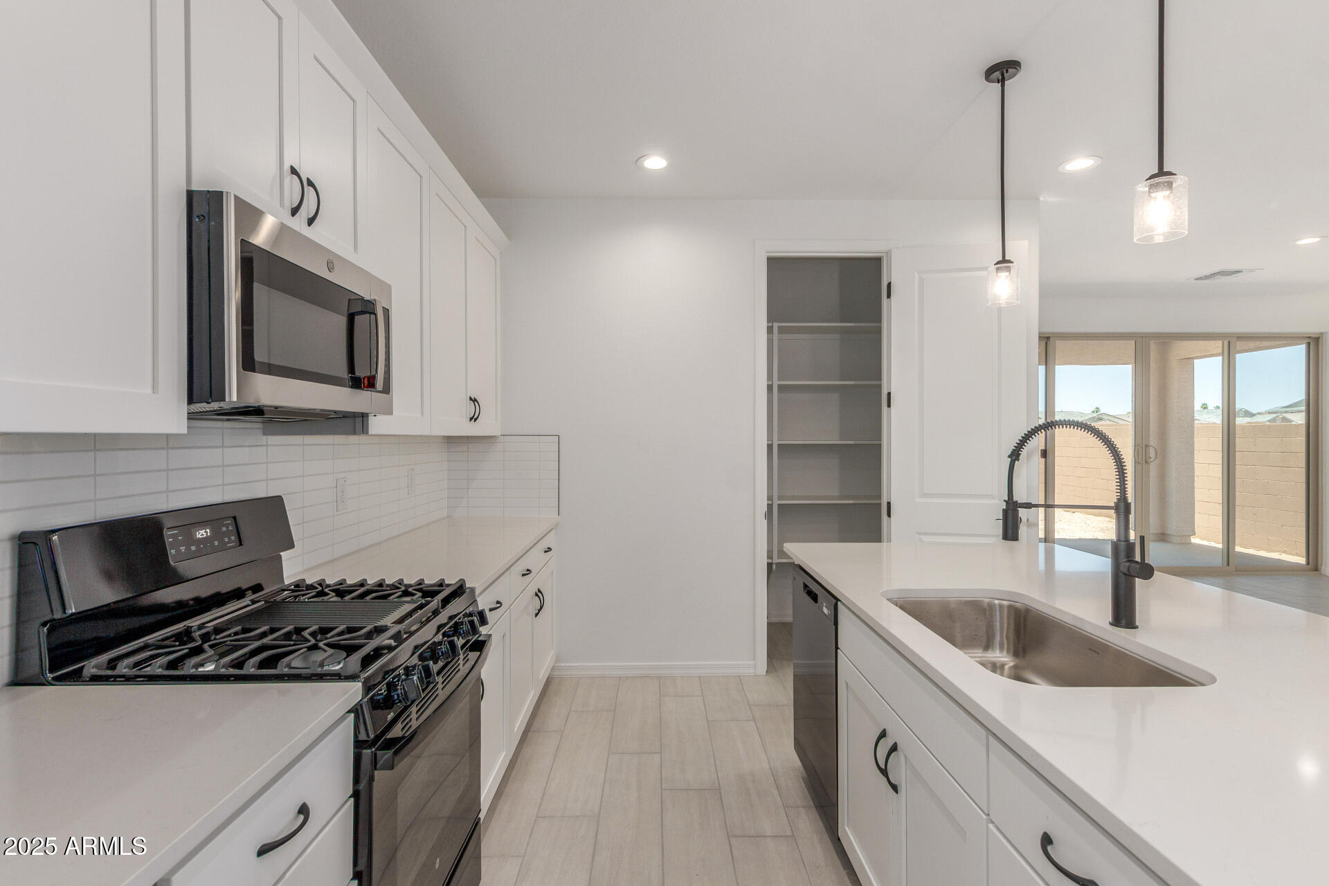 5424 W MANZANITA Drive