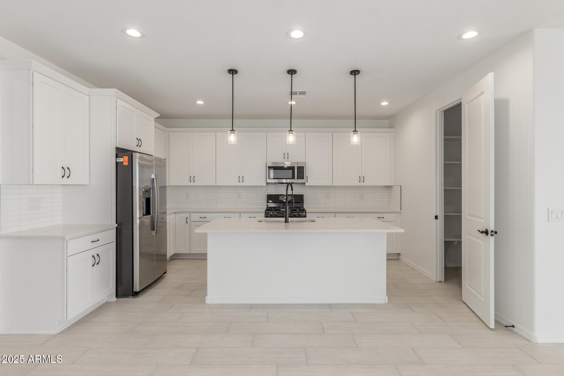 5424 W MANZANITA Drive