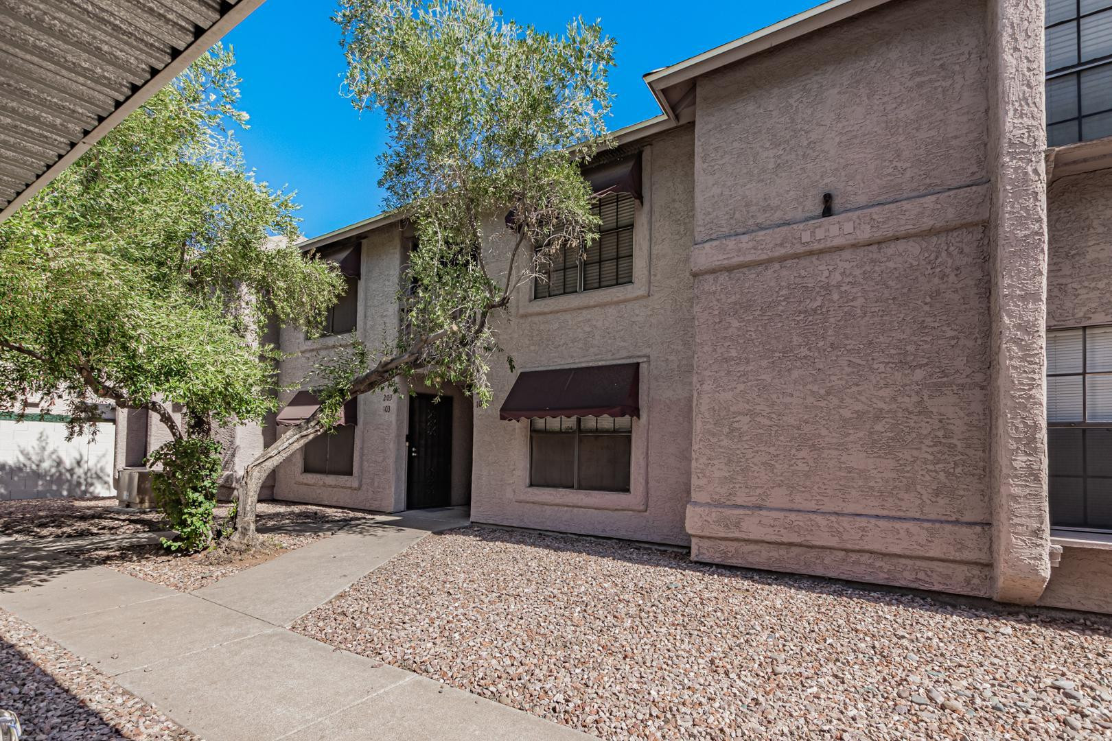 1077 W 1st Street Apt 203