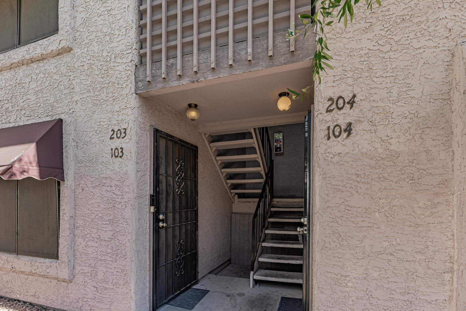 1077 W 1st Street Apt 203