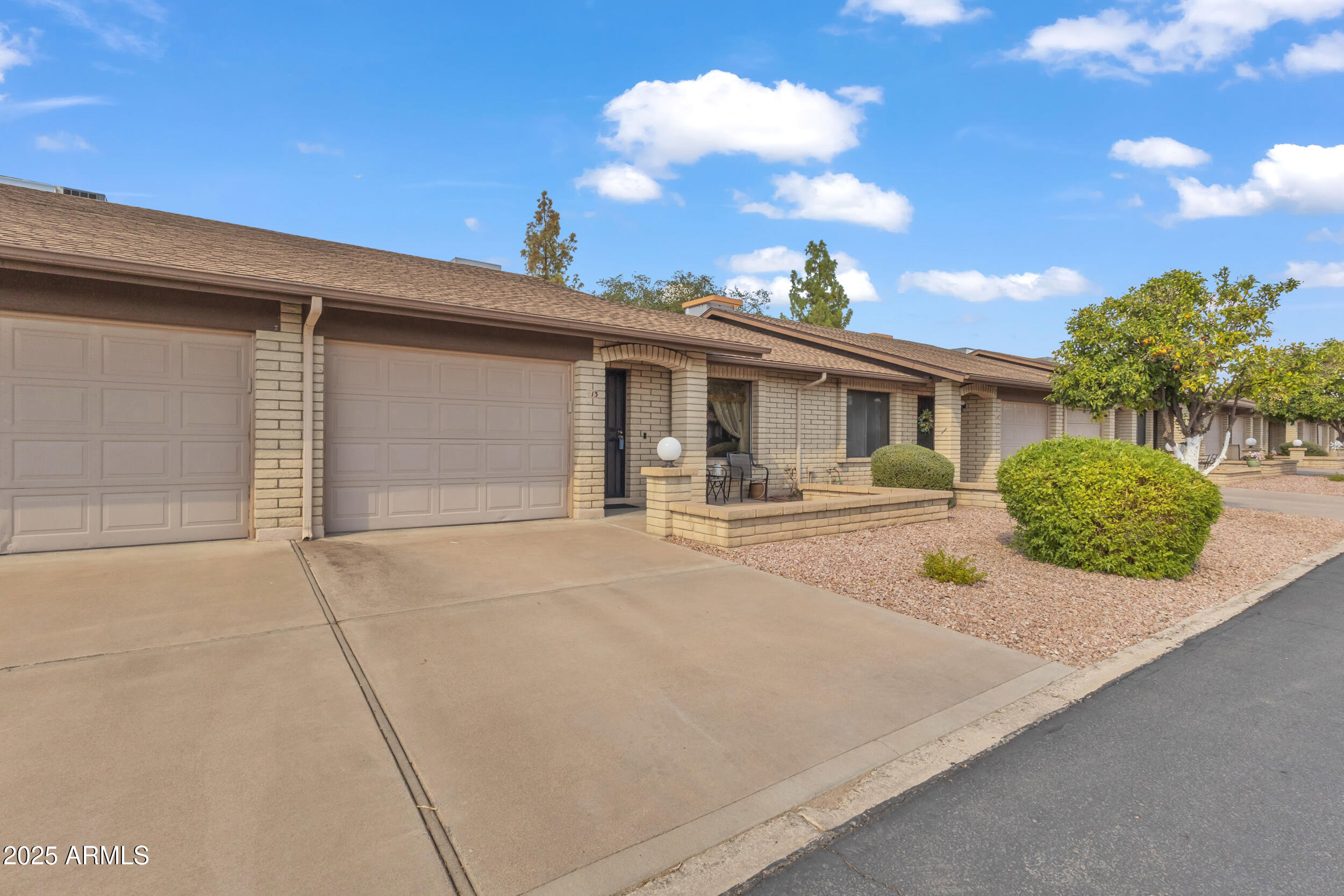 520 S GREENFIELD Road 13