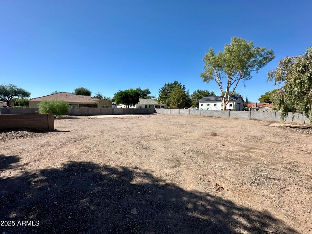Photo of 224 S Cooper Road #0, Chandler, AZ 85249 (MLS # 6933037)