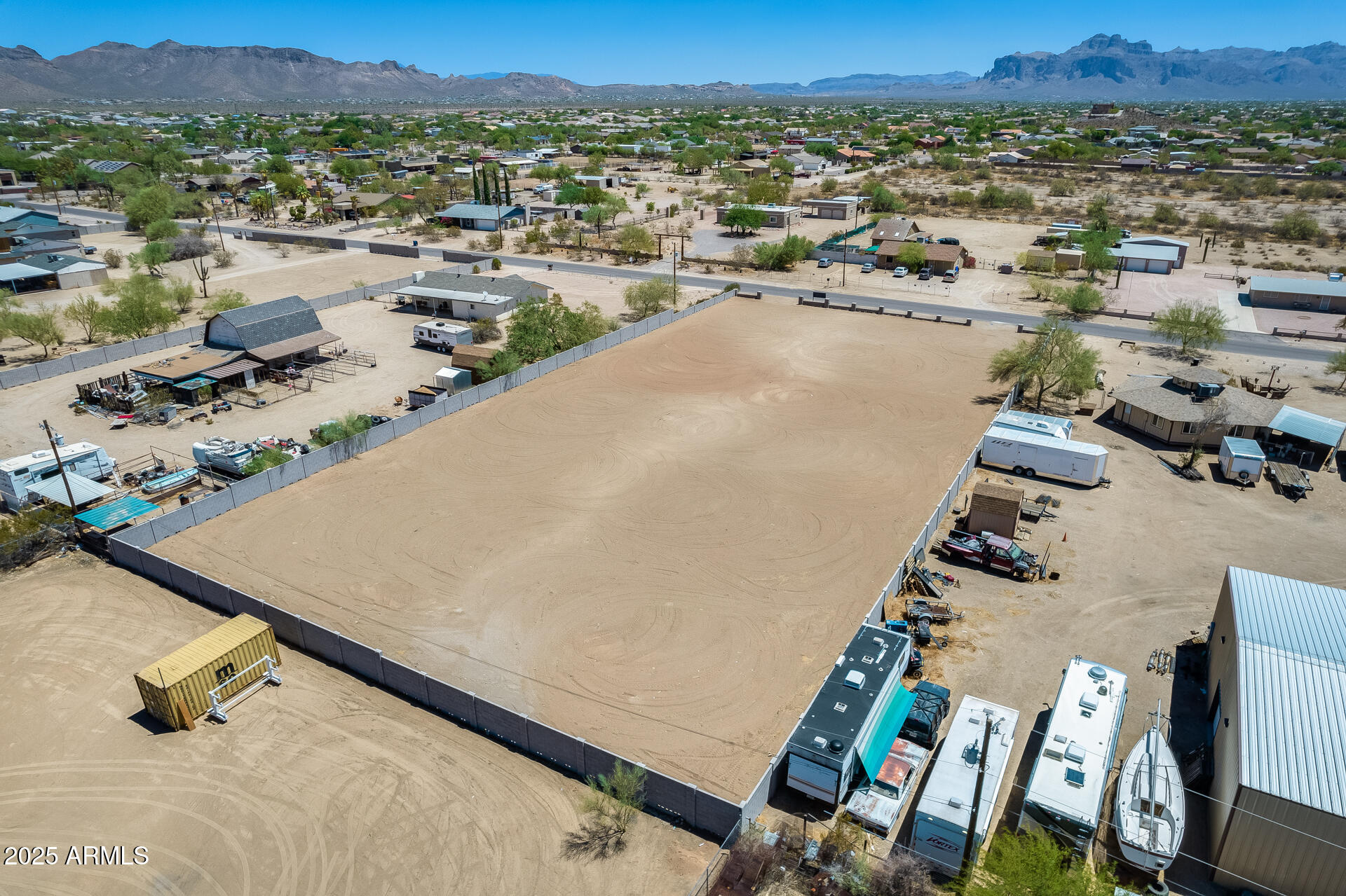 658 N MERRILL Road --