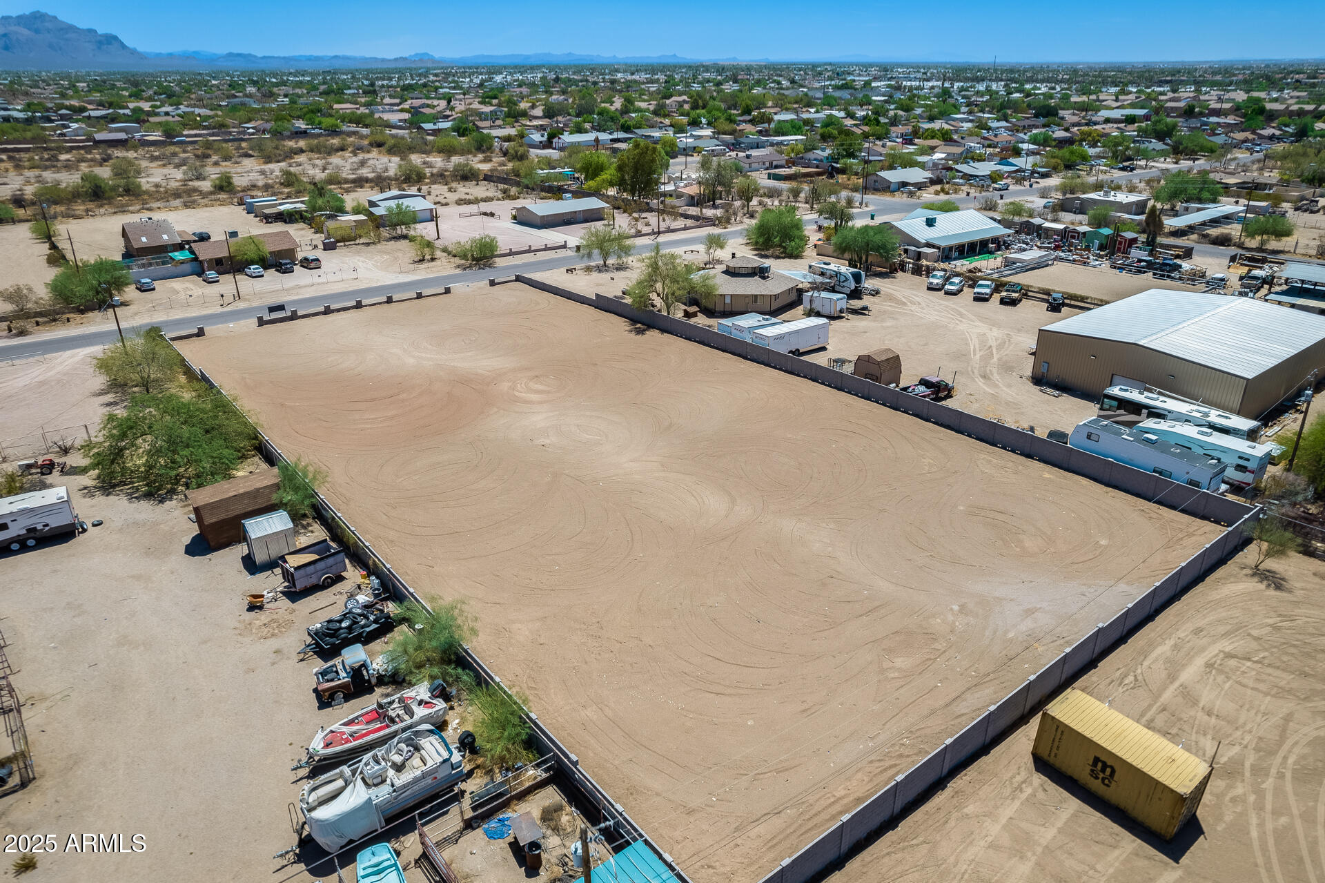 658 N MERRILL Road --