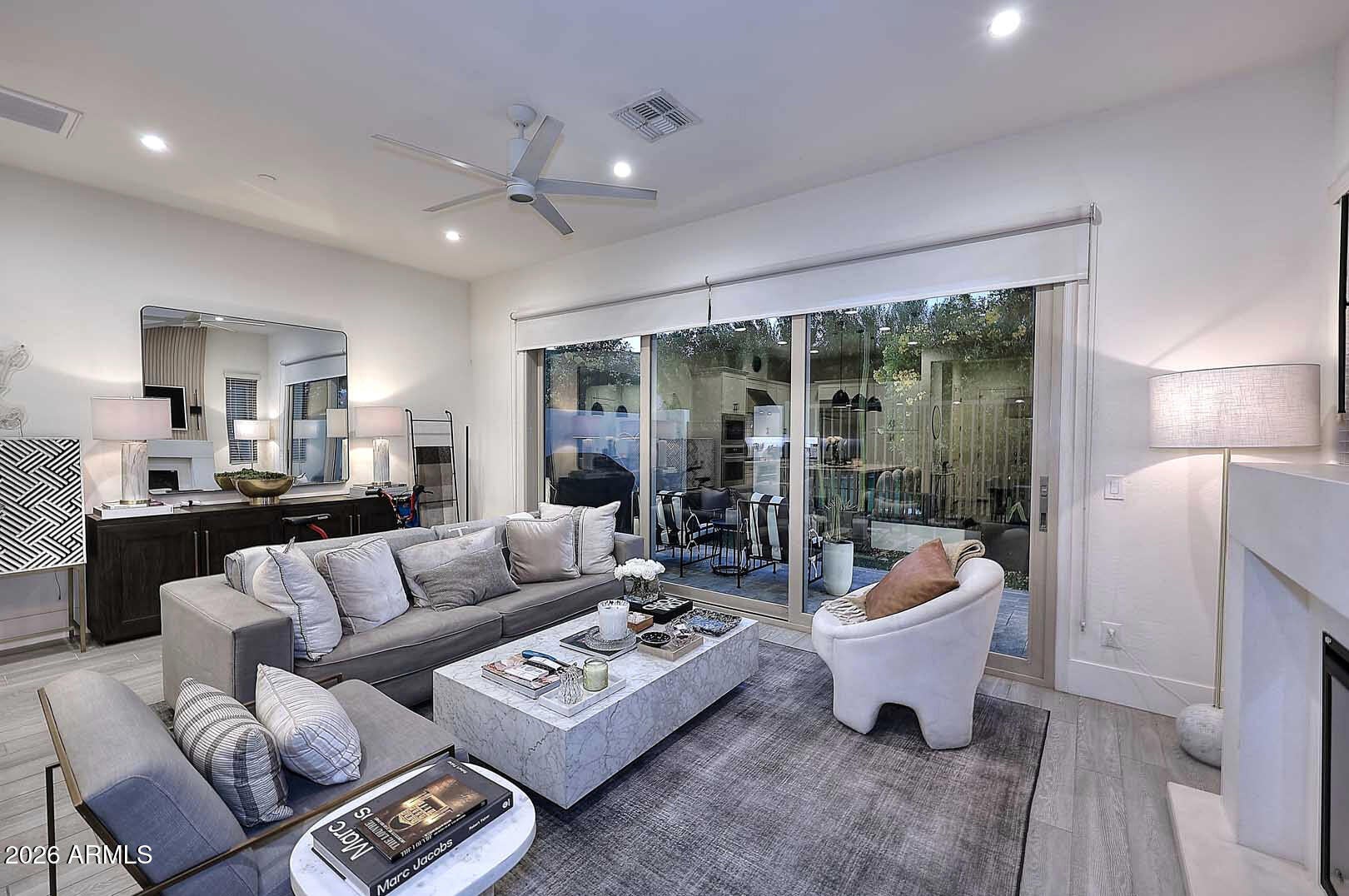 7348 E CASITAS DEL RIO Drive