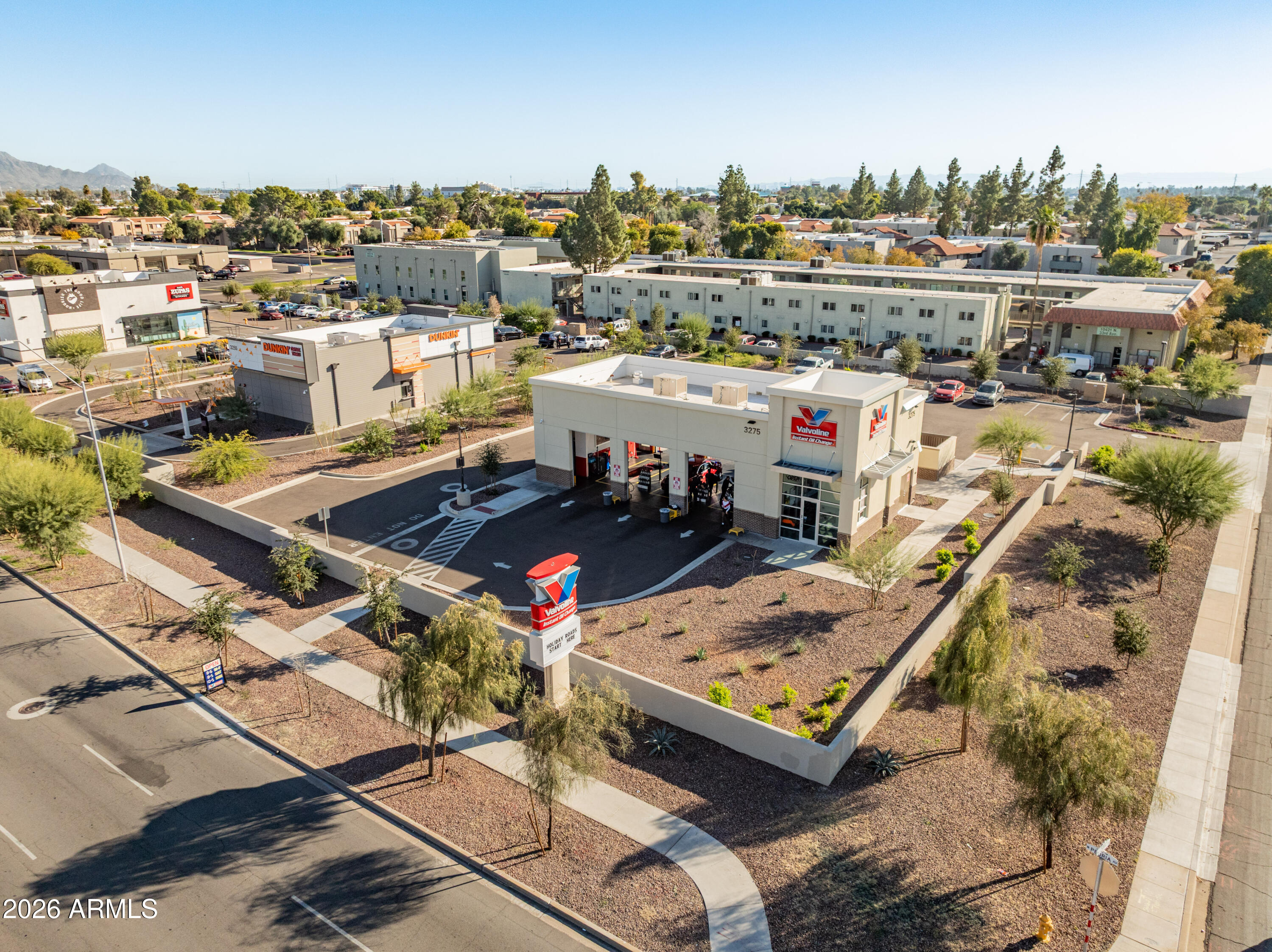 3275 W PEORIA Avenue