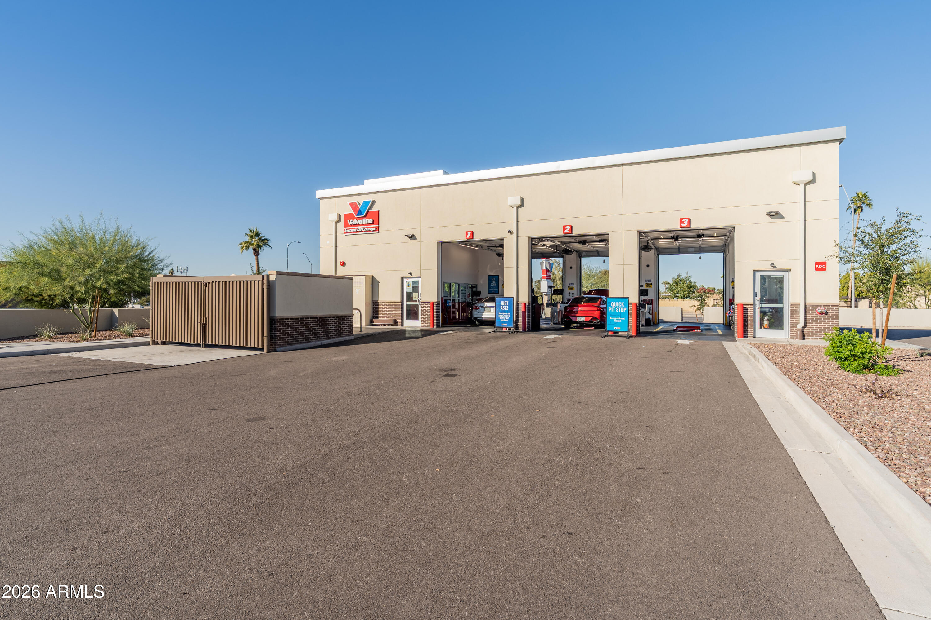 3275 W PEORIA Avenue