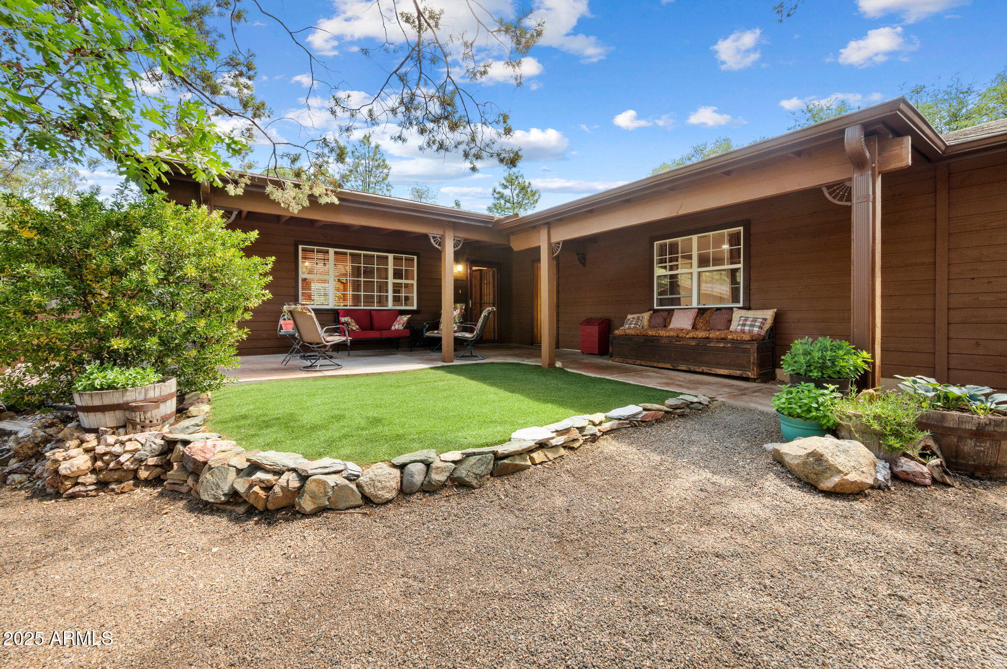 1176 E ELK Trail