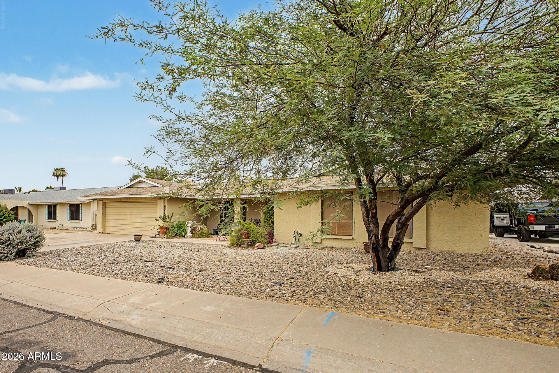 4010 W CAMPO BELLO Drive