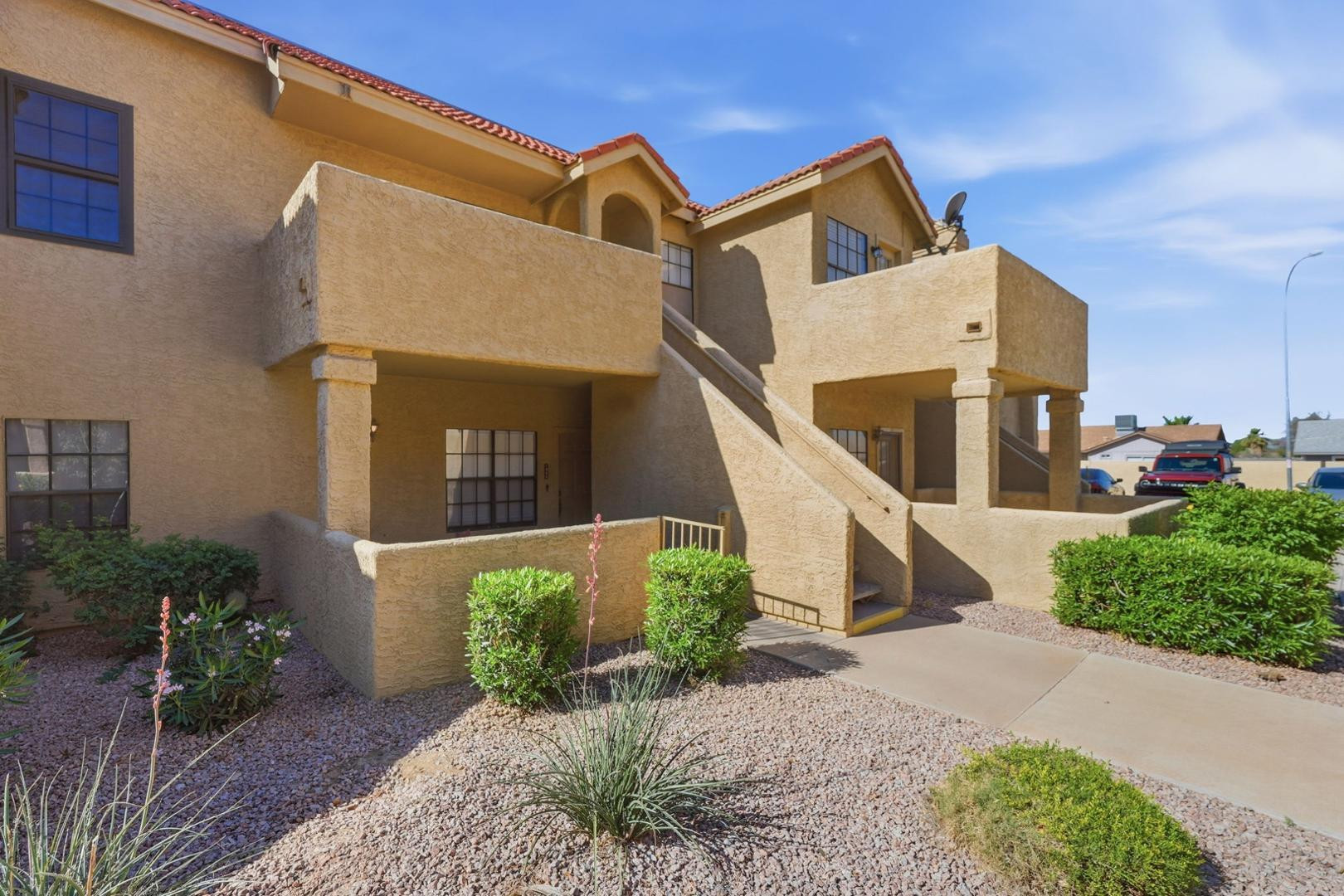 1126 W Elliot Road Unit 2046