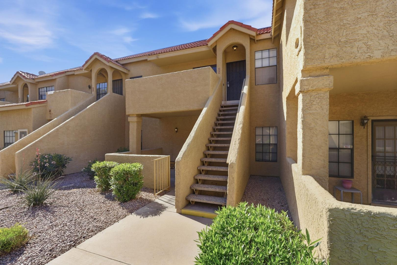 1126 W Elliot Road Unit 2046