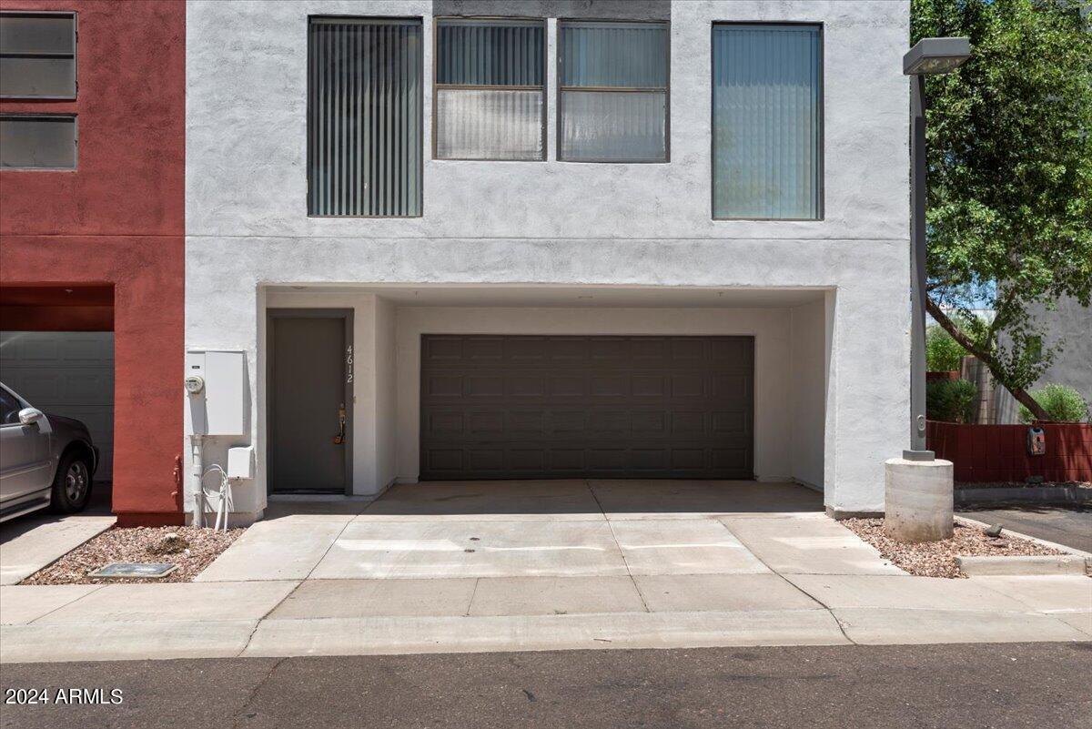 4612 E Culver Street