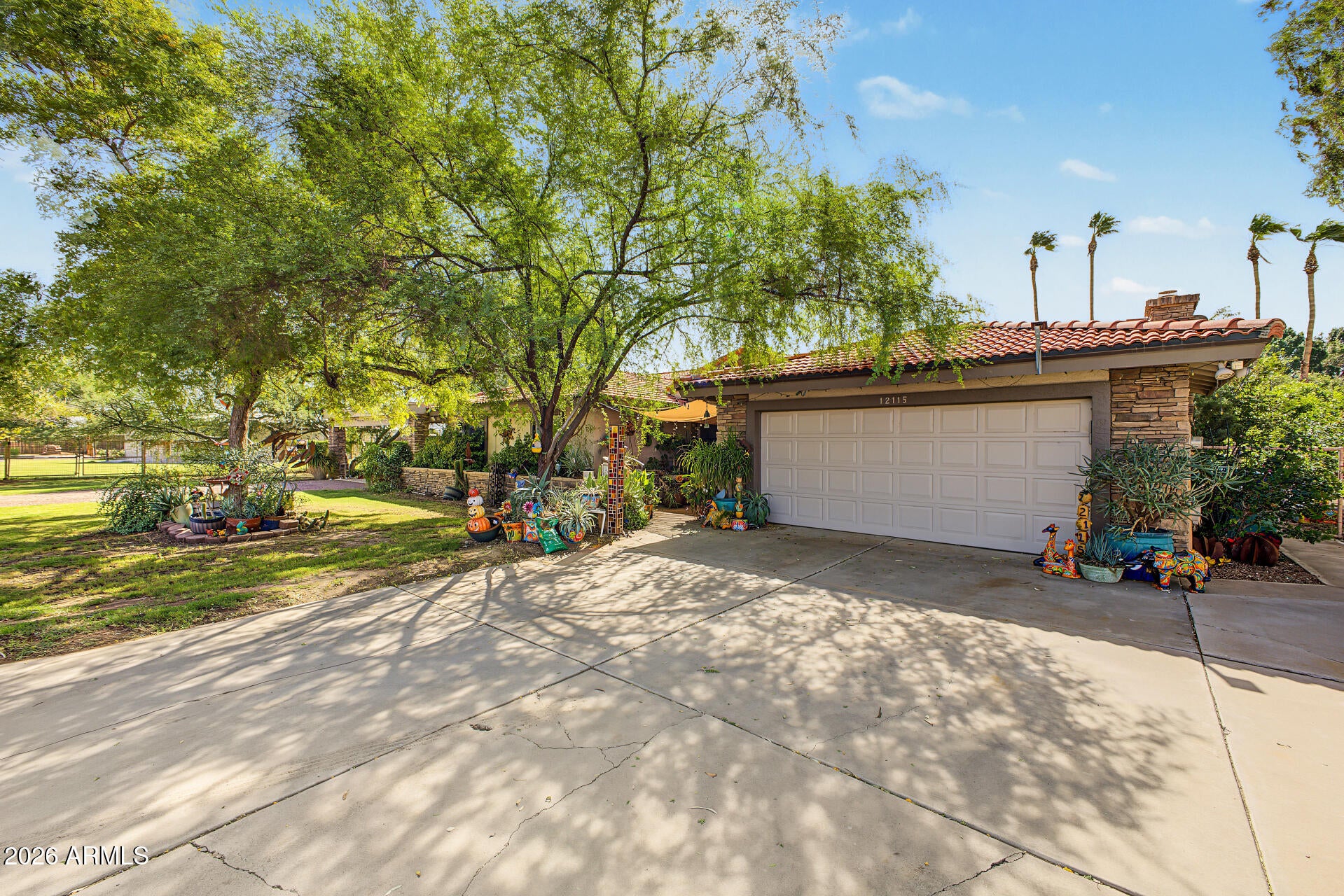 12115 E ORIOLE Way