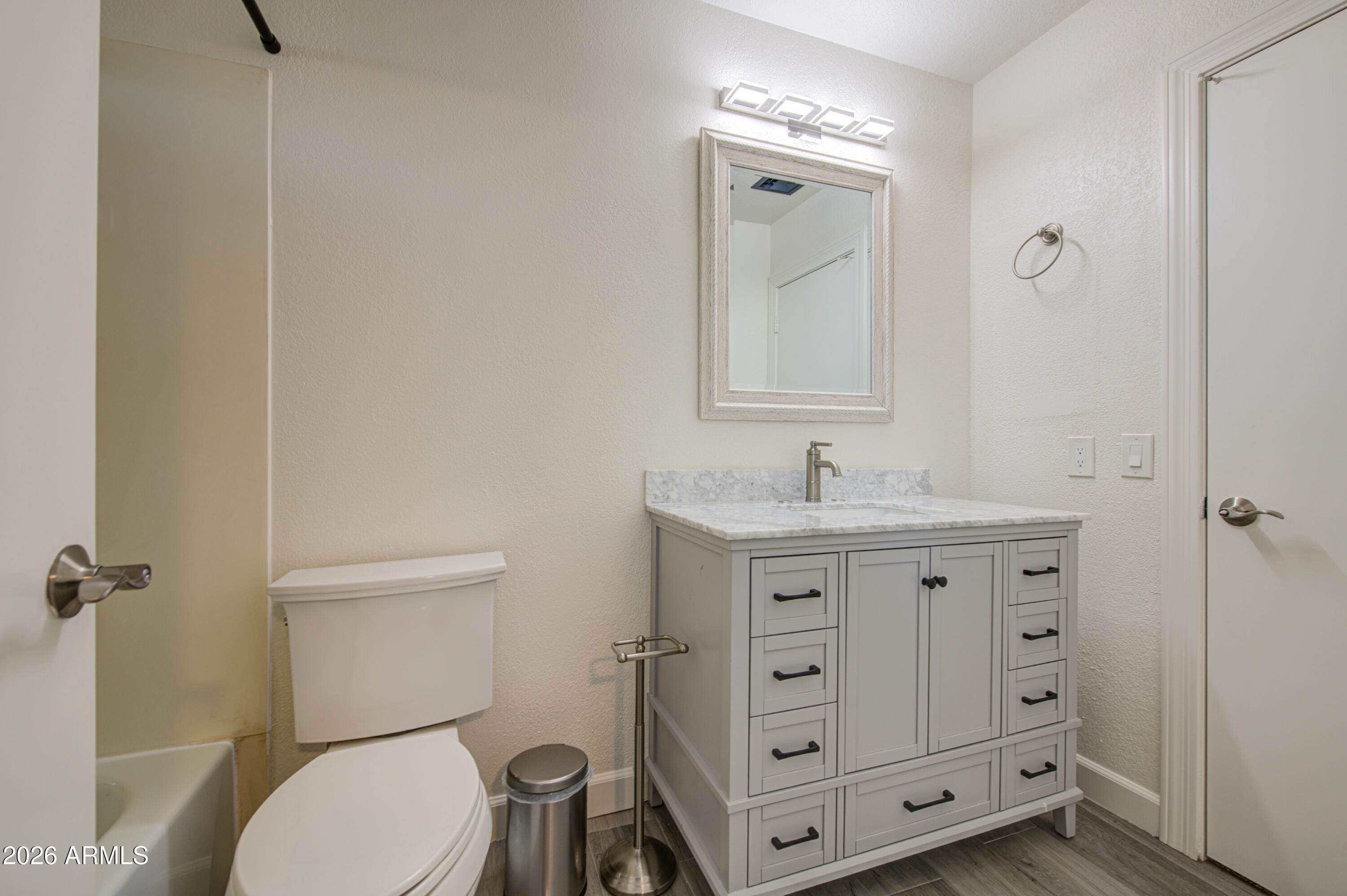 KNOELL EAST UNIT 7 - Residential