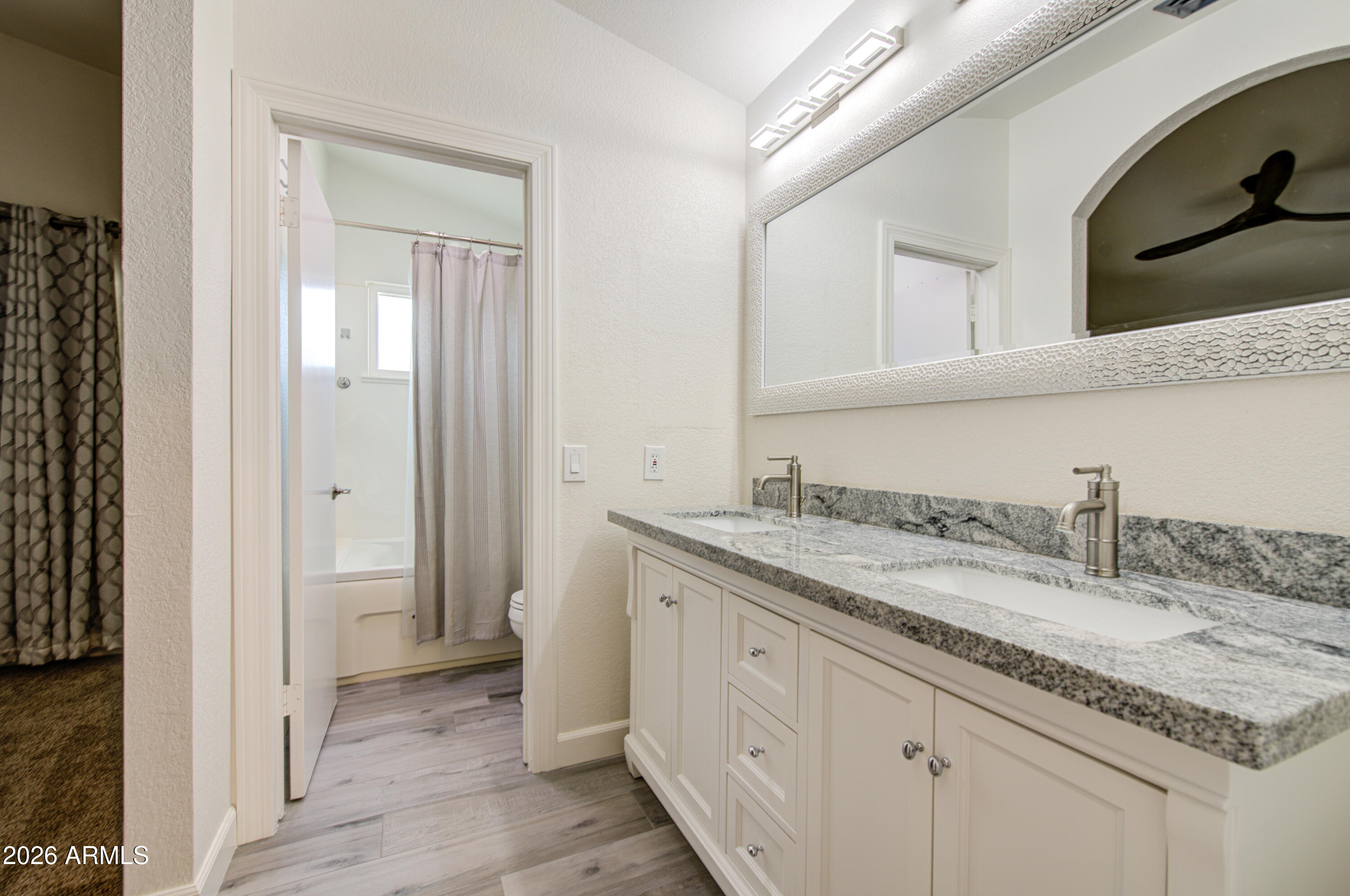 KNOELL EAST UNIT 7 - Residential