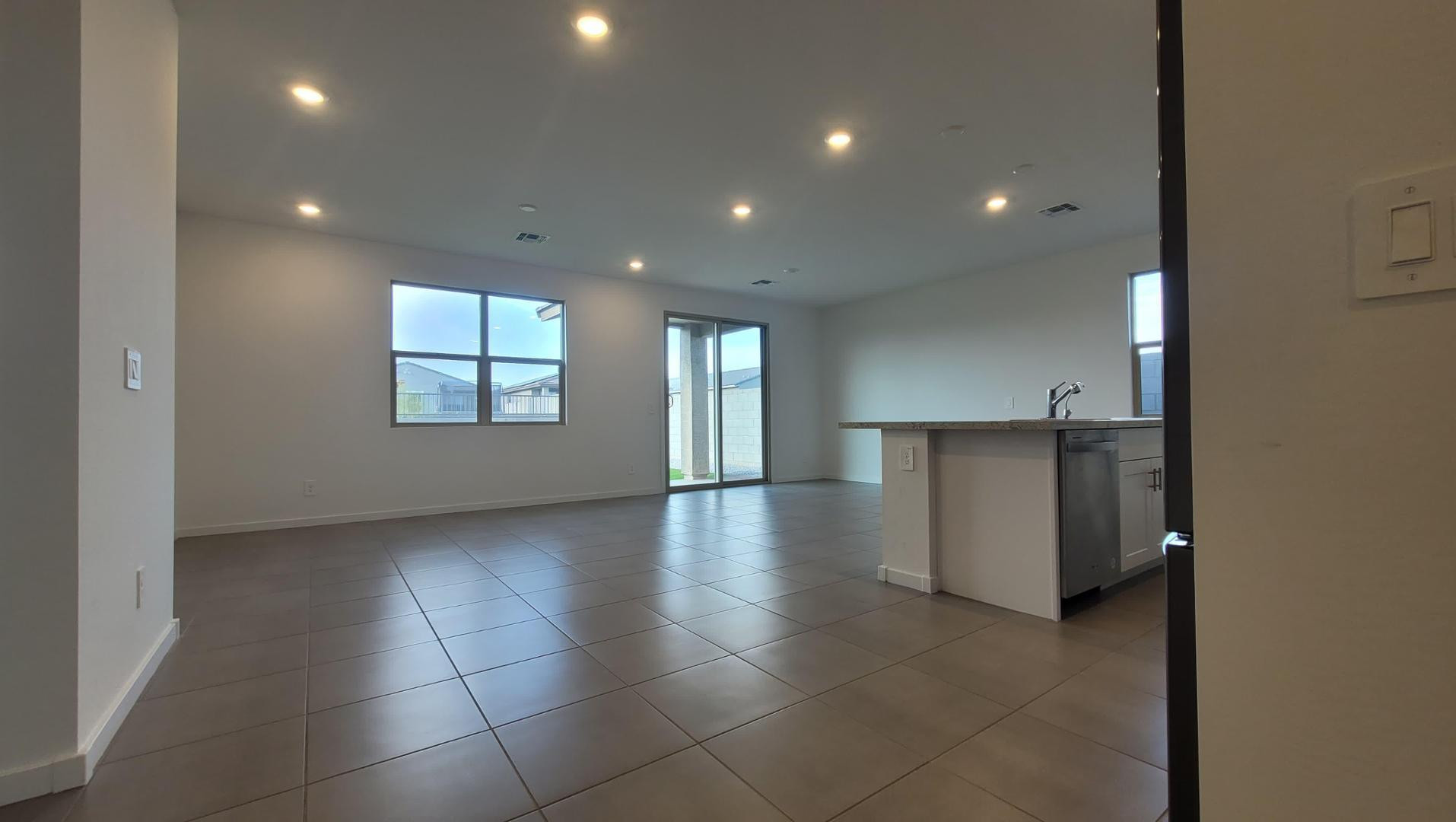 15998 W Smoketree Drive