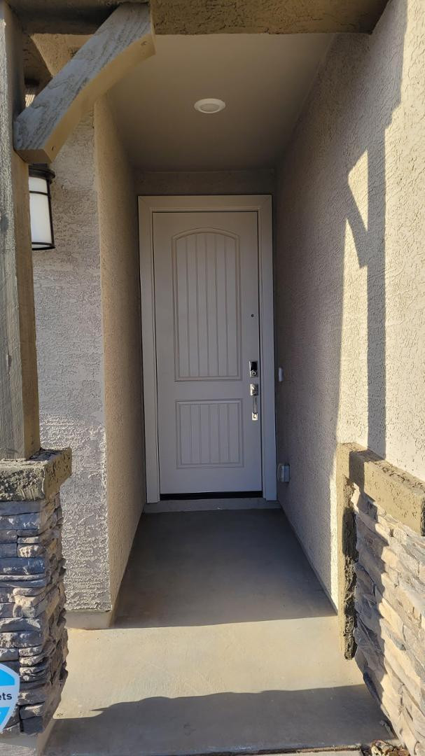 15998 W Smoketree Drive