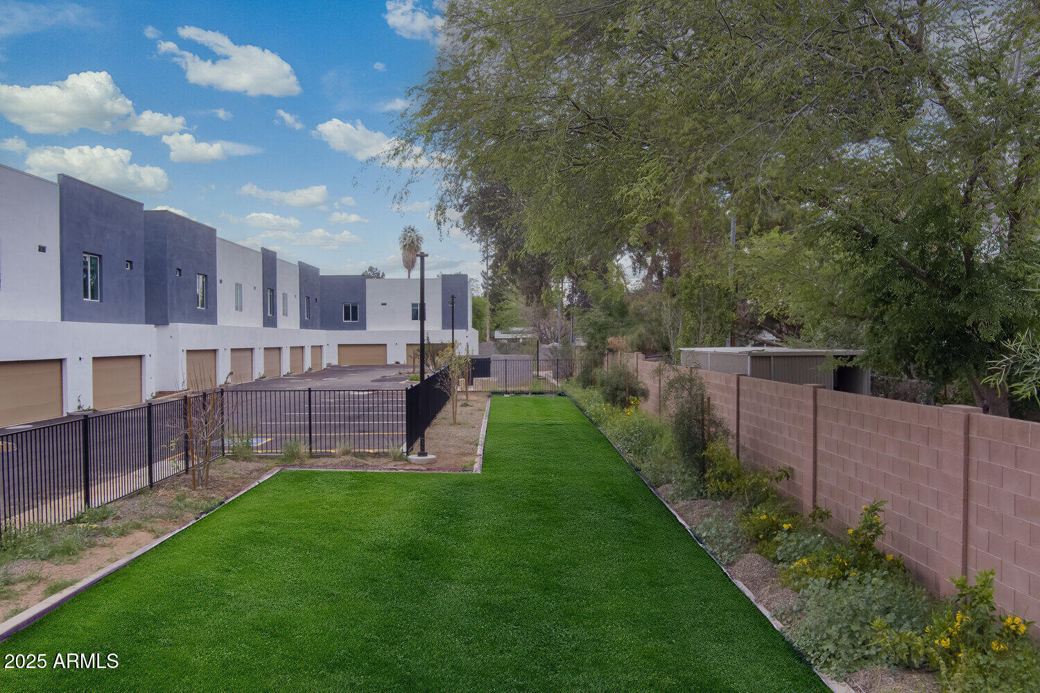 500 W Missouri Avenue 104