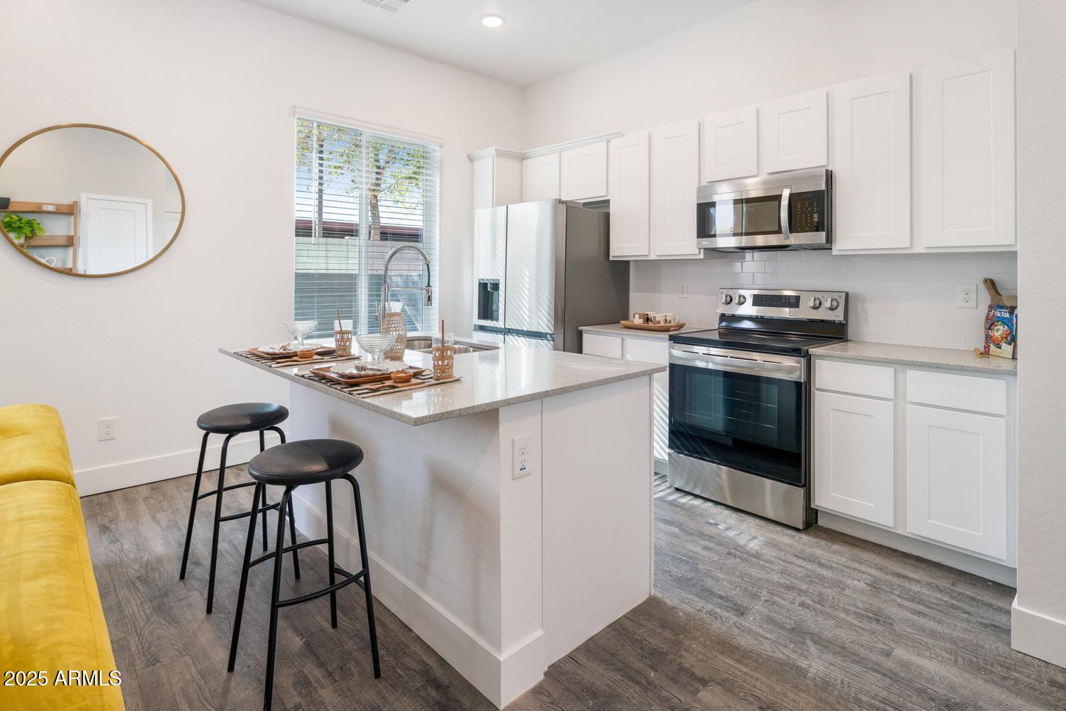 500 W Missouri Avenue 104