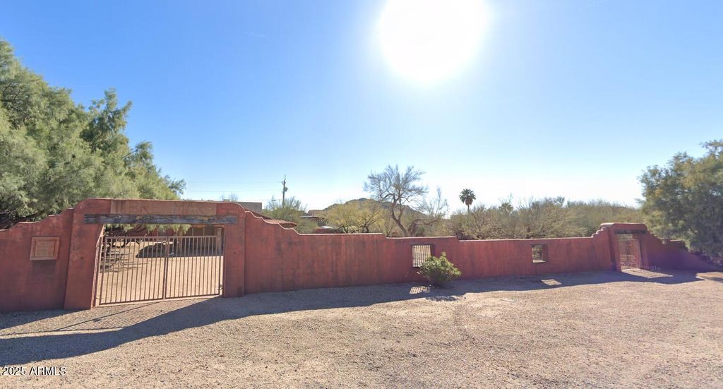 Photo of 6015 E Valley Way #8, Cave Creek, AZ 85331 (MLS # 6916127)