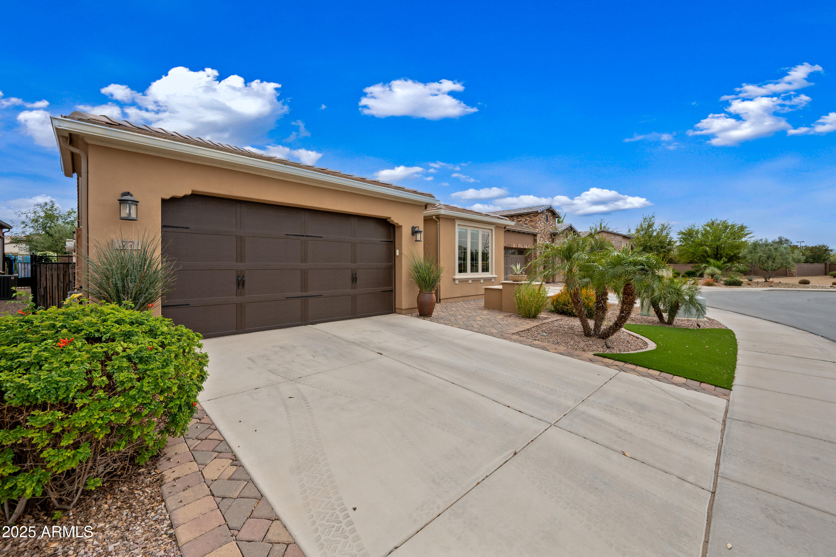 77 E ATOLE Court