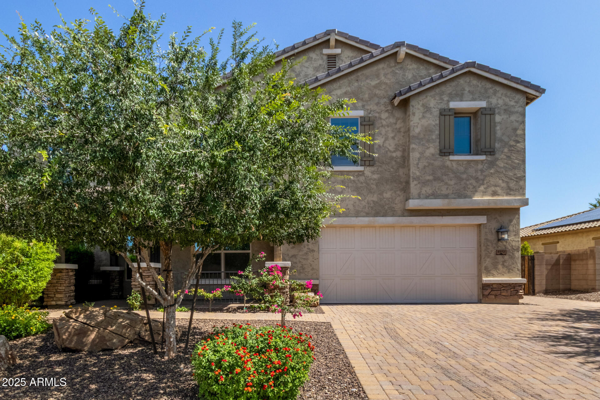 9372 W LOUISE Drive