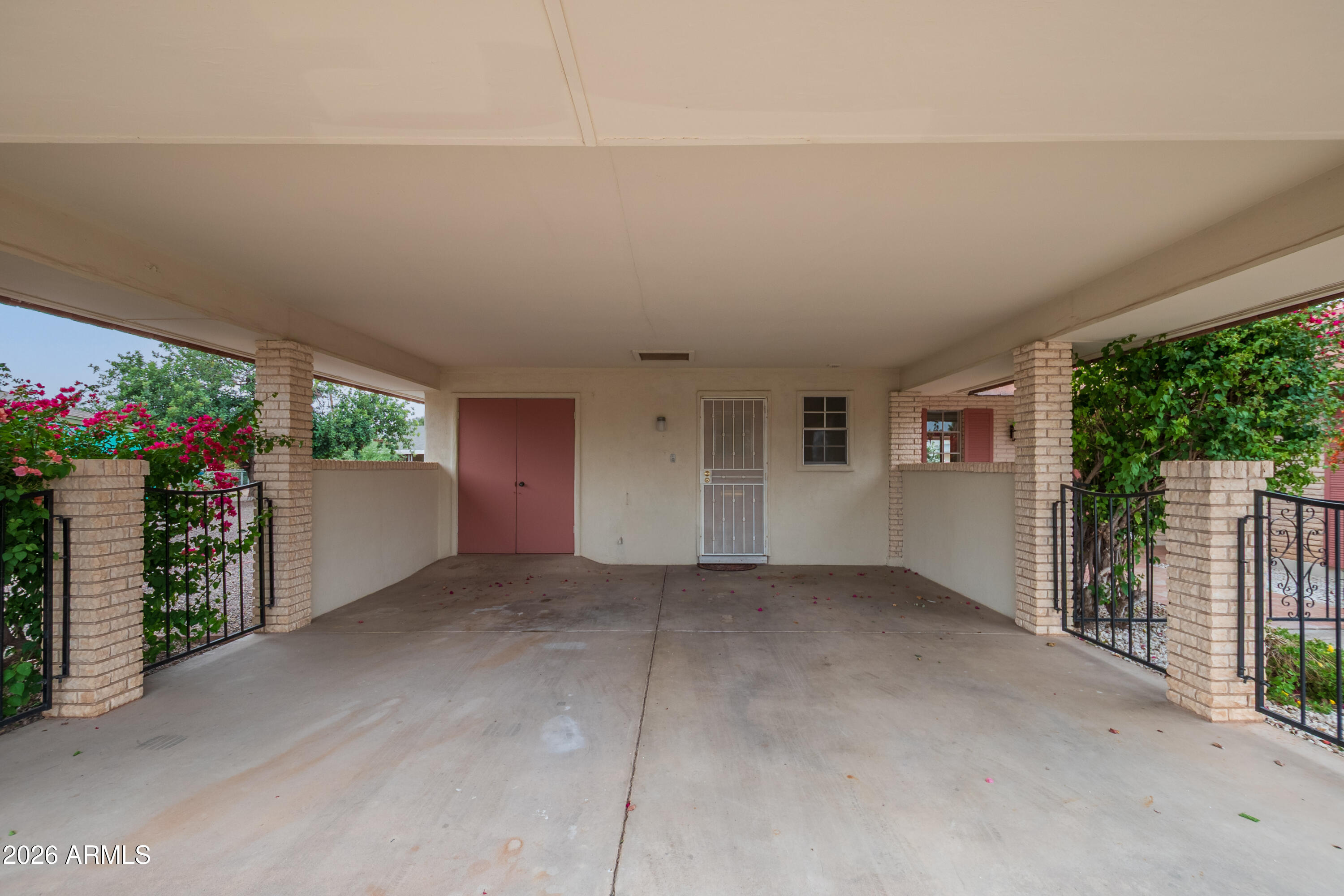 10636 w mission lane