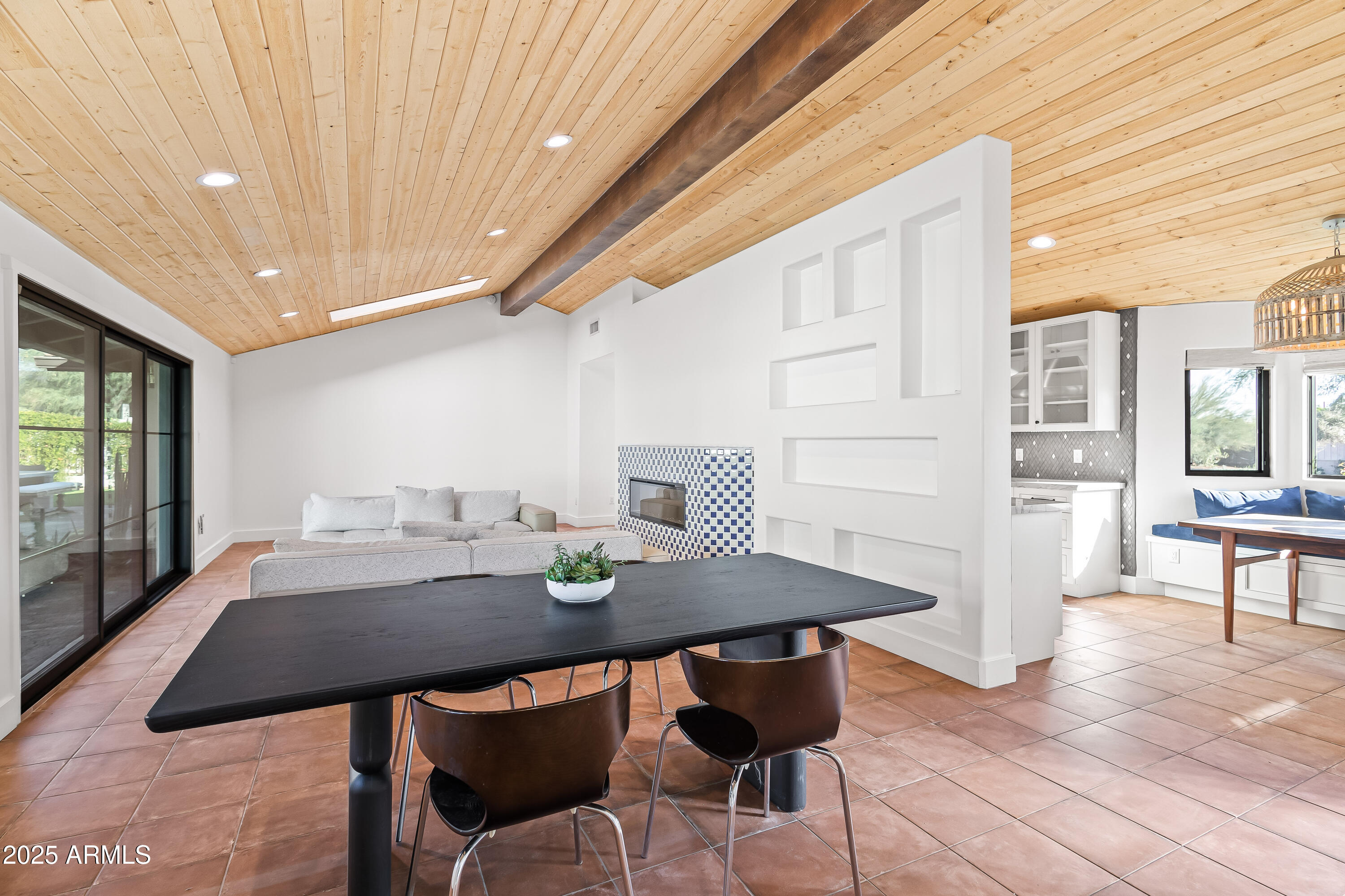 4142 E STANFORD Drive