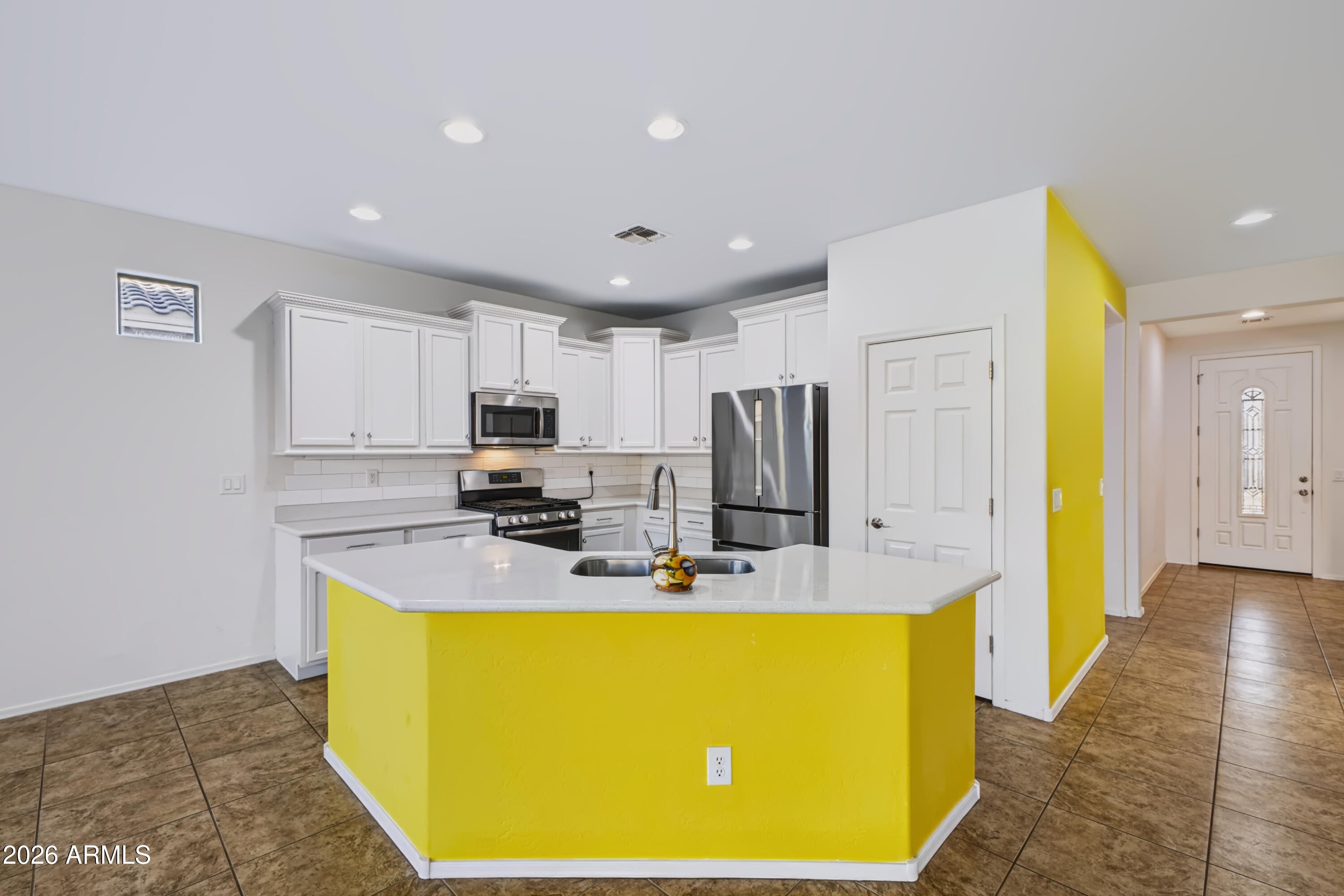 20183 N OXBOW Lane