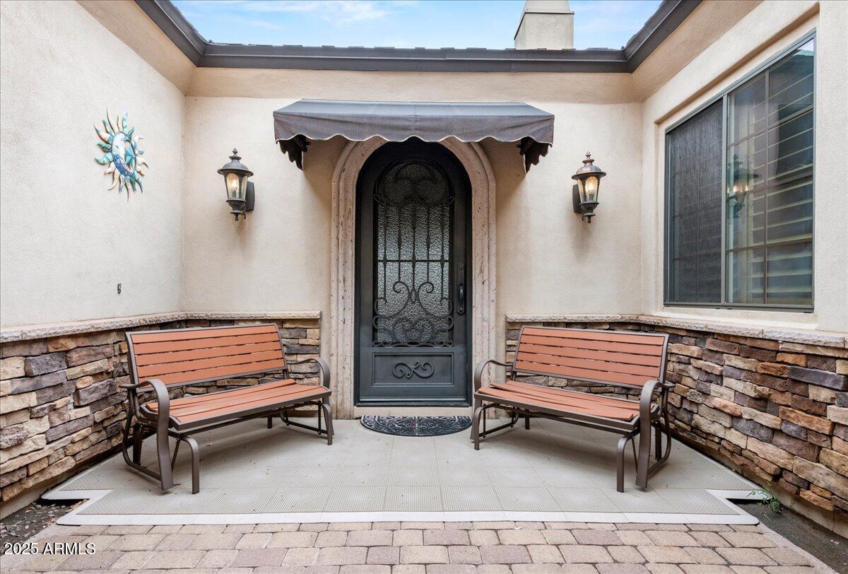 6630 E LAFAYETTE Boulevard