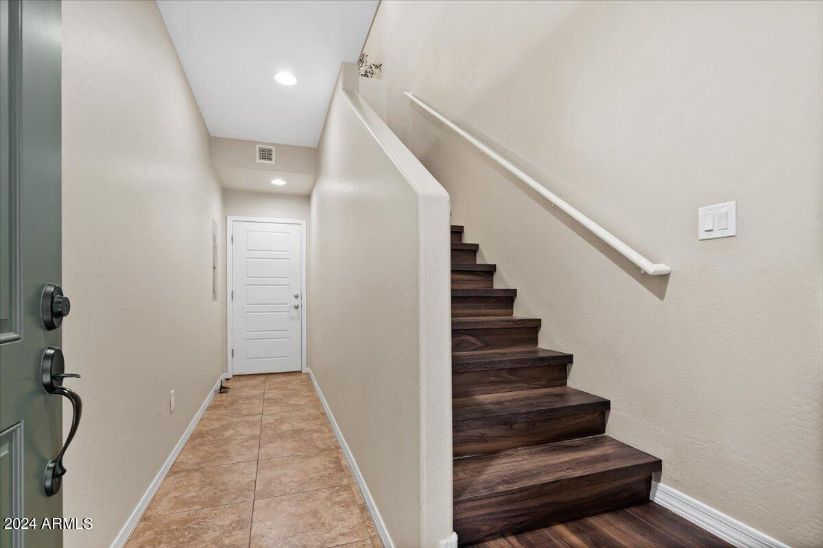 5550 N 16TH Street 140
