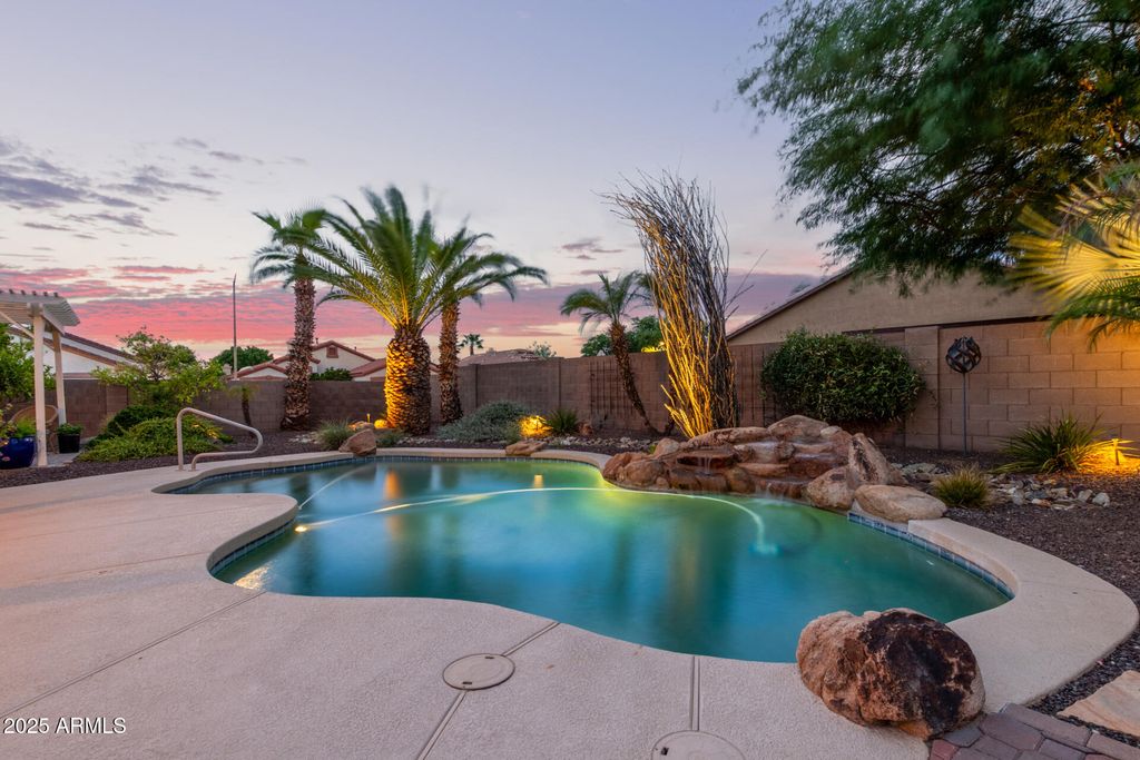 Photo of 8764 W Lone Cactus Drive, Peoria, AZ 85382 (MLS # 6921097)