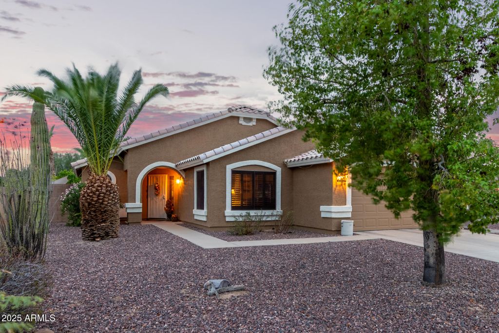 Photo of 8764 W Lone Cactus Drive, Peoria, AZ 85382 (MLS # 6921097)