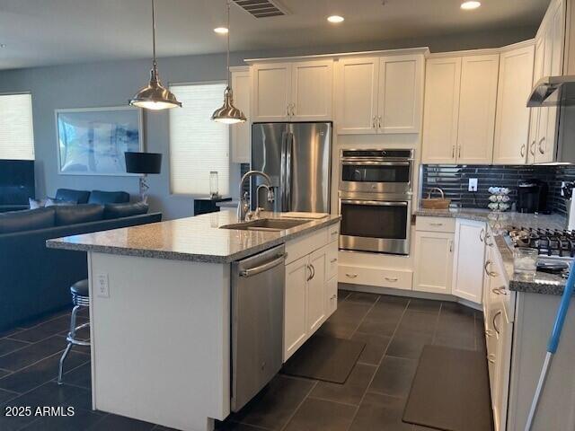 9141 W DREYFUS Drive