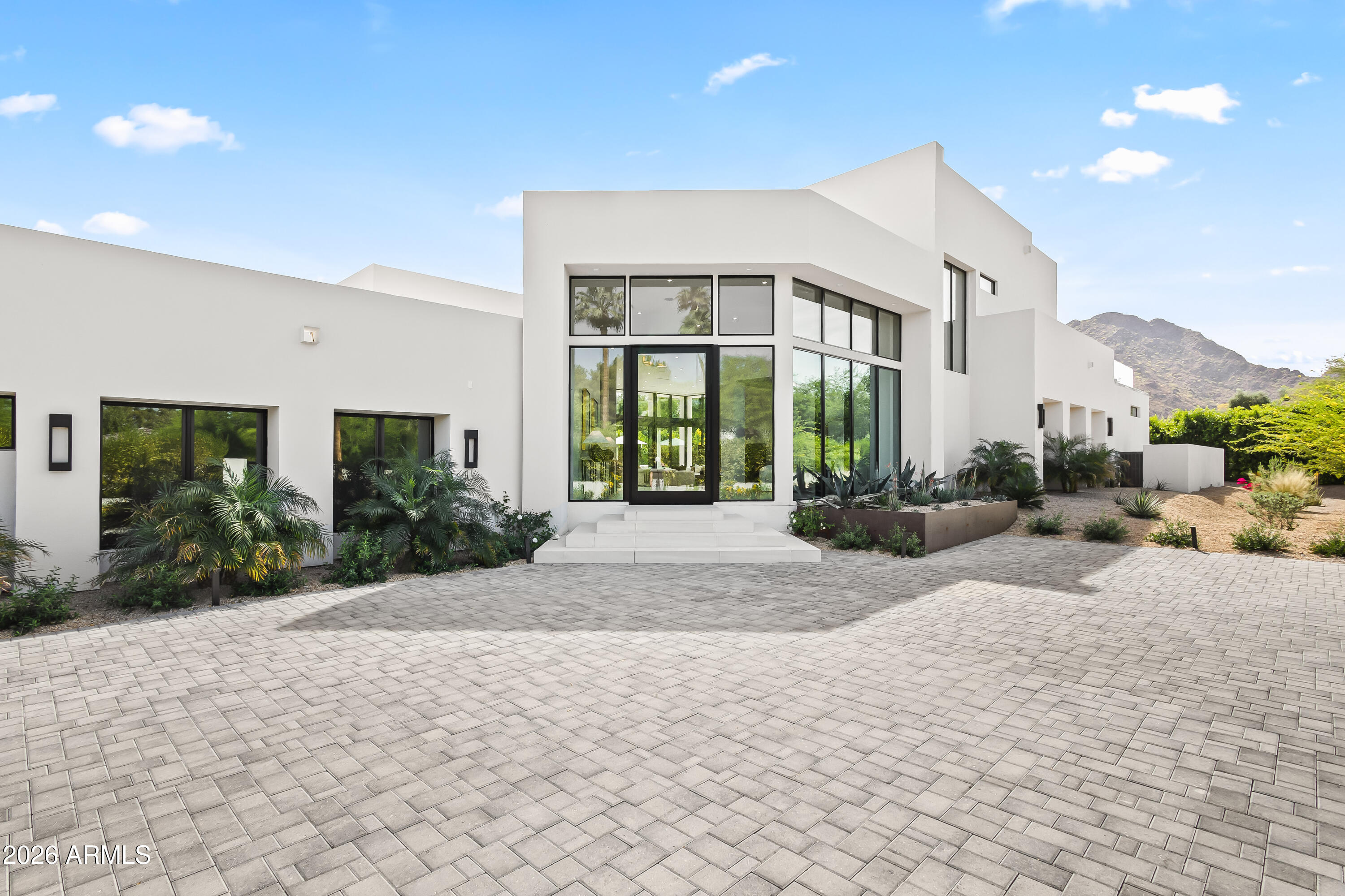 PARADISE VALLEY PUEBLOS AMD - Residential
