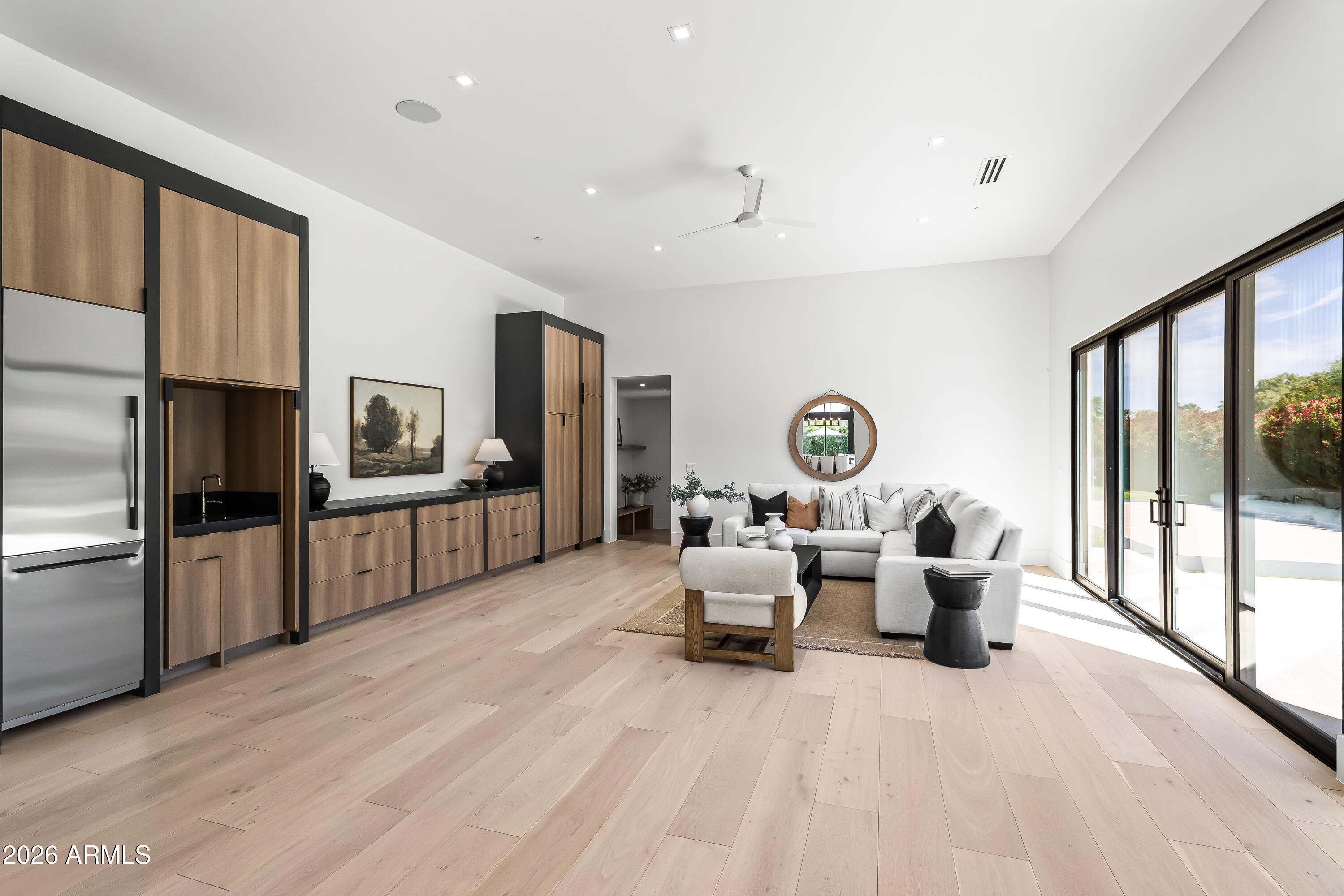 PARADISE VALLEY PUEBLOS AMD - Residential