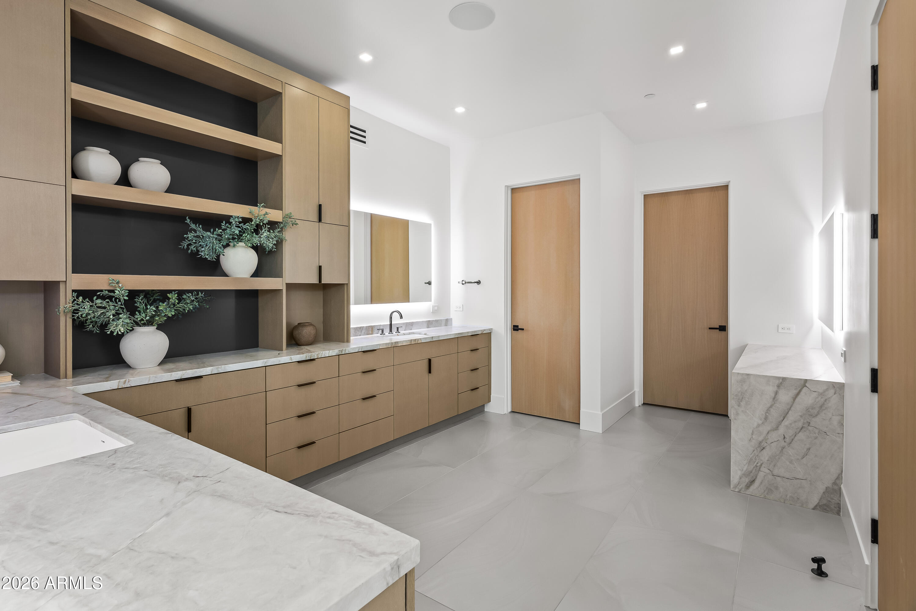 PARADISE VALLEY PUEBLOS AMD - Residential