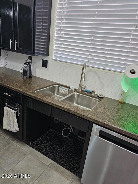 8927 E CARLTON Avenue