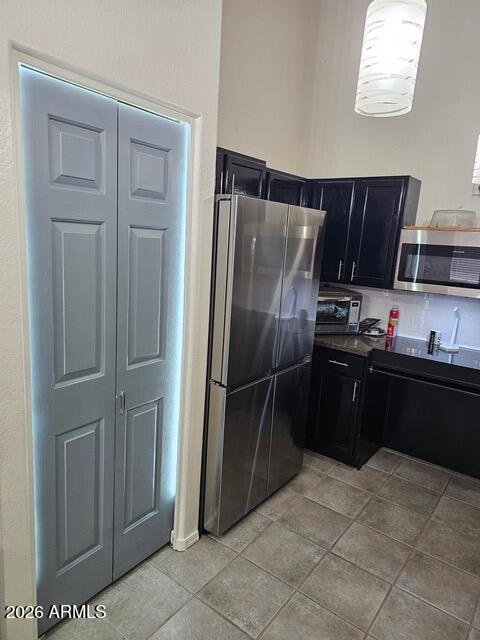 8927 E CARLTON Avenue