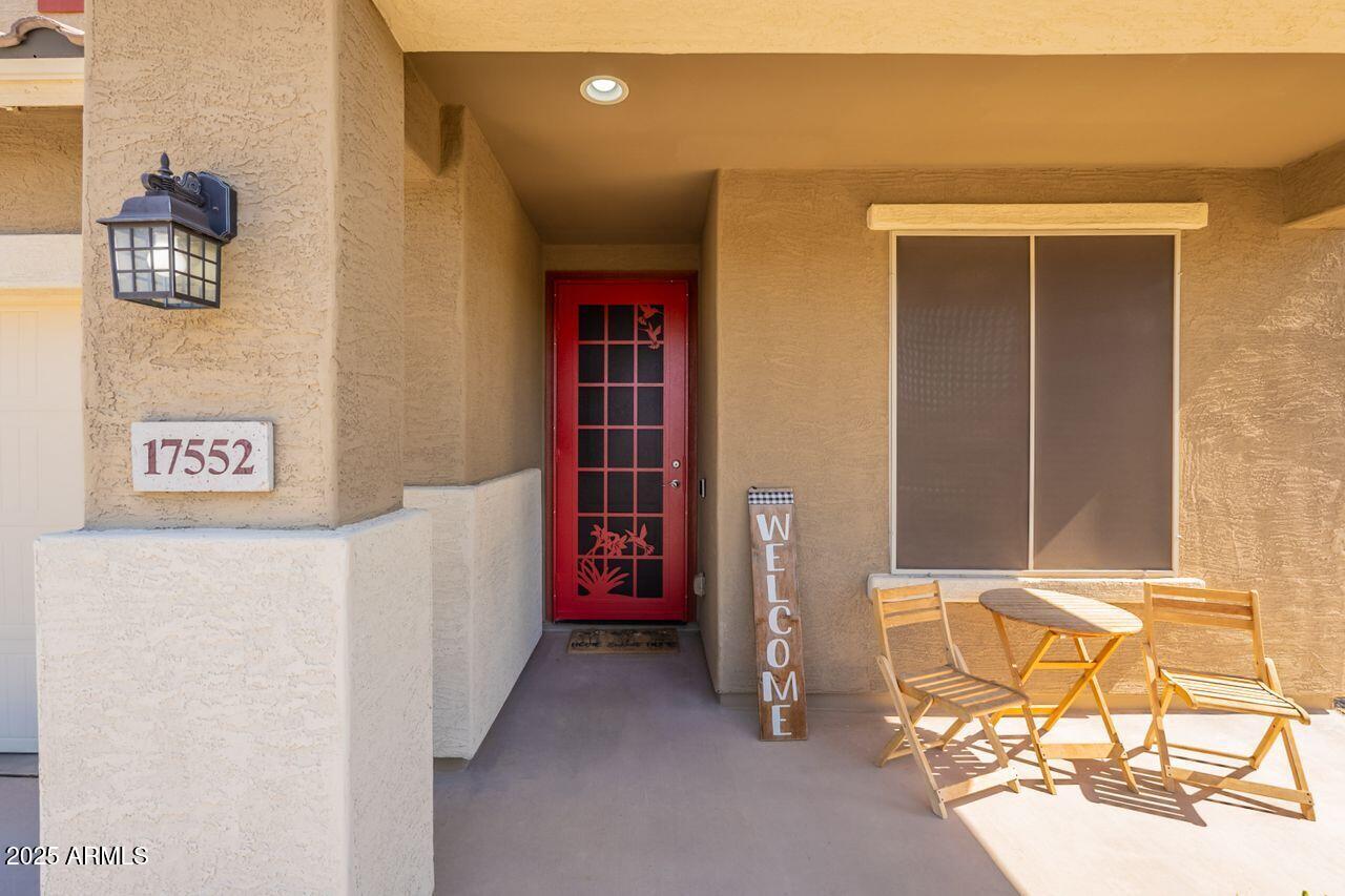 17552 W PATRICK Lane